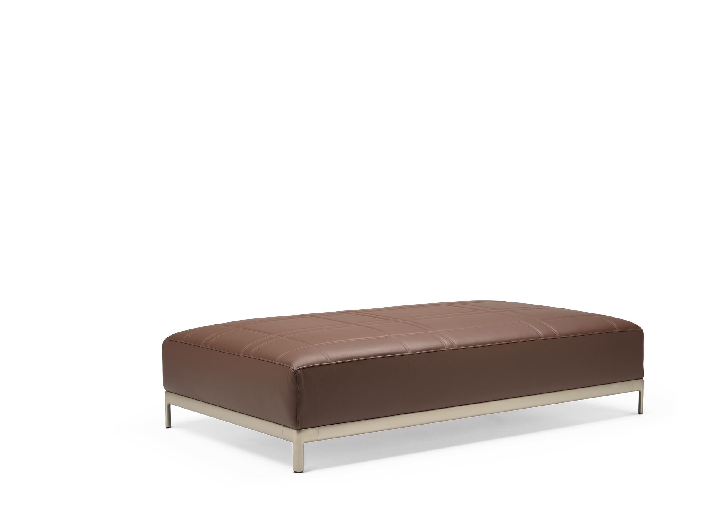 Alias P52 AluZen Soft Bench in Brown Leather Seat and Anodized Gold Frame by Ludovica+Roberto Palomba

Bench with structure in lacquered or polished aluminium.Seat with removable quilted cover in fabric or leather.

Ludovica + Roberto Palomba,