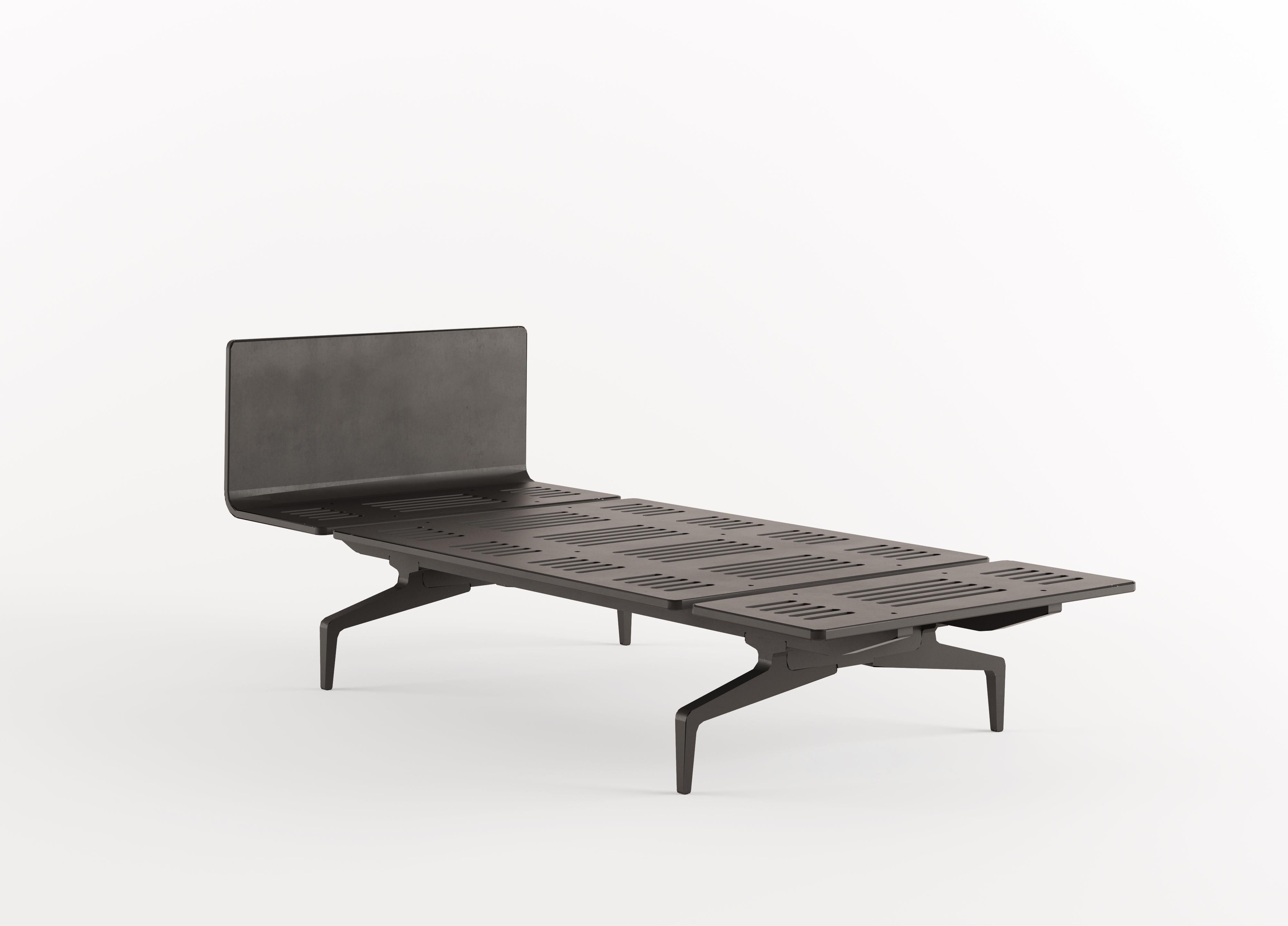 Alias Small LL3 Legnoletto Bed in Black Matt Lacquer Frame by Alfredo Häberli

Bed with headboard with medium edge and foot without edge matt lacquered; legs in polished or lacquered die-cast aluminium. Dimensions: - 90x206 cm (suggested mattress