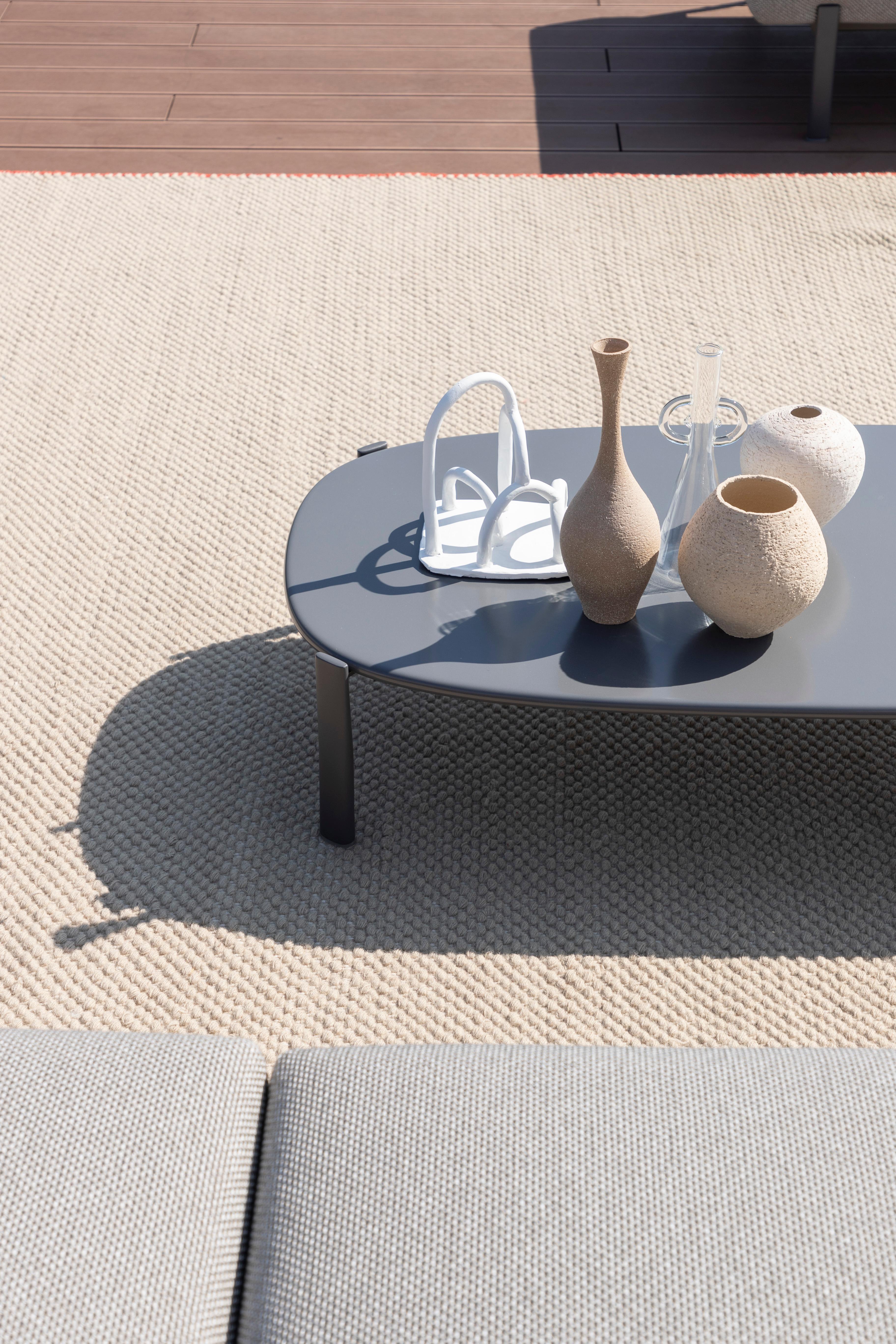 Alias T10_O Ten Outdoor Table 120x60 in Grey Ceramic Top with Lacquered Frame In New Condition For Sale In Brooklyn, NY