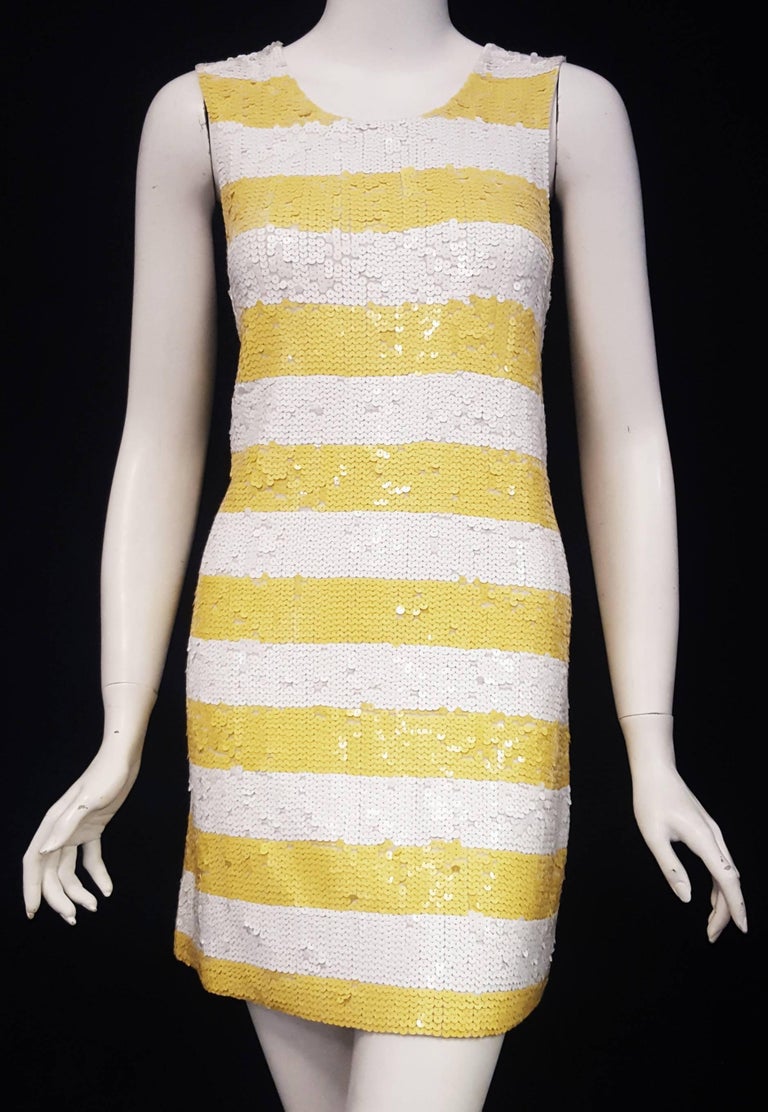 Alice Olivia White And Yellow Stripes Sequined Short Dress For Alice Olivia White Yellow Stripes Sequined Short Dress In Excellent Condition For