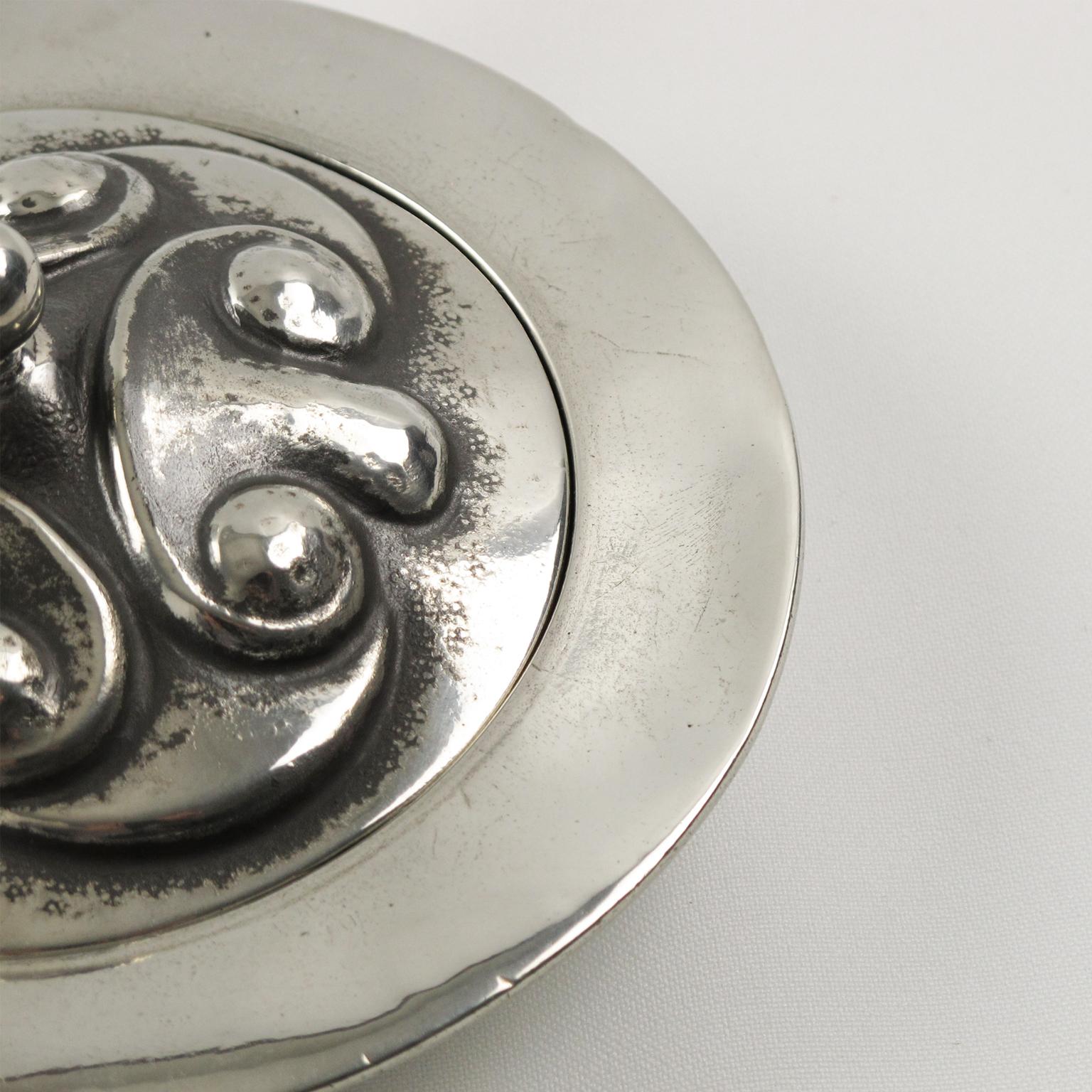 Alice and Eugene Chanal Art Nouveau Pewter Box, France 1910 For Sale 1