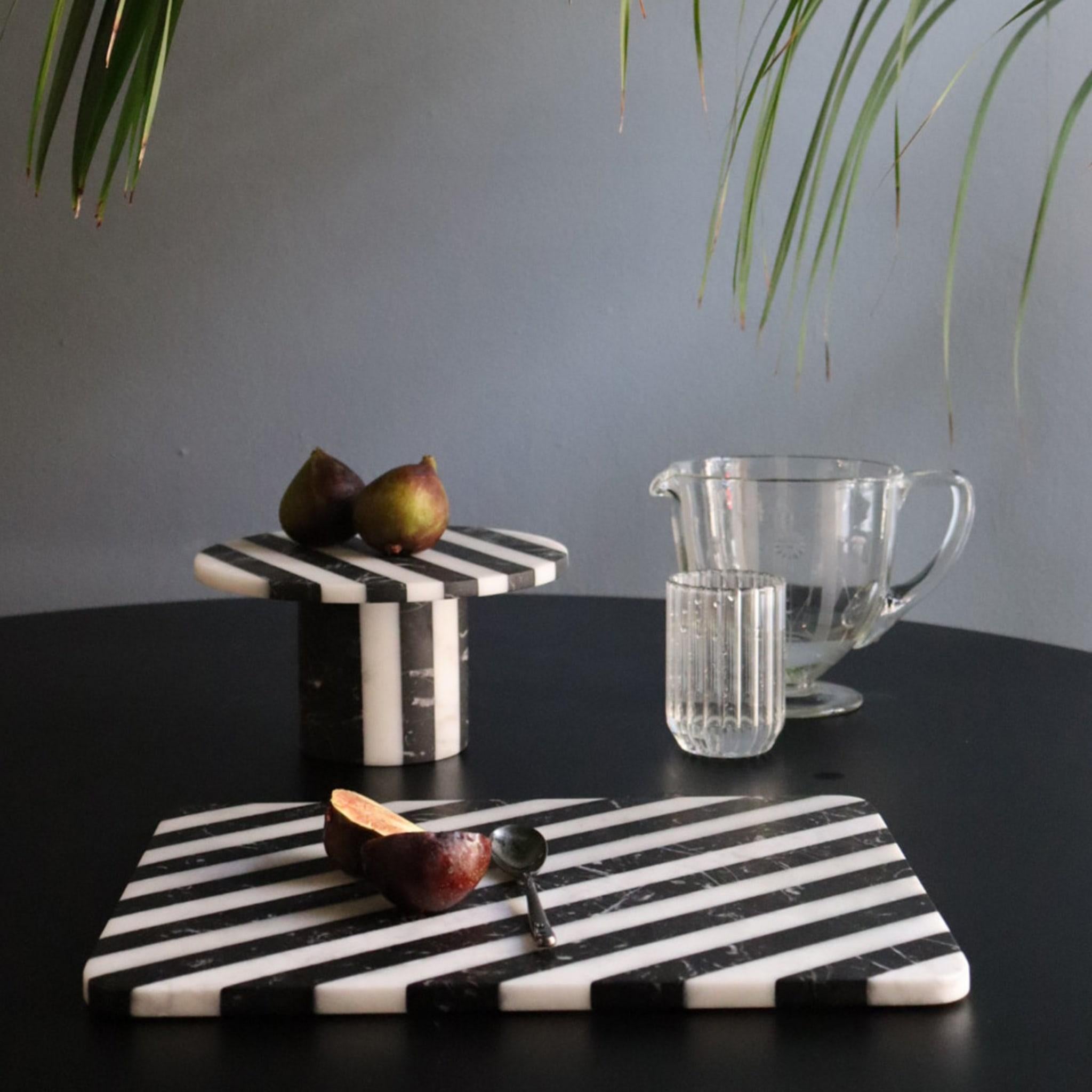 Italian Alice Black and White Chopping Board by Bethan Gray For Sale