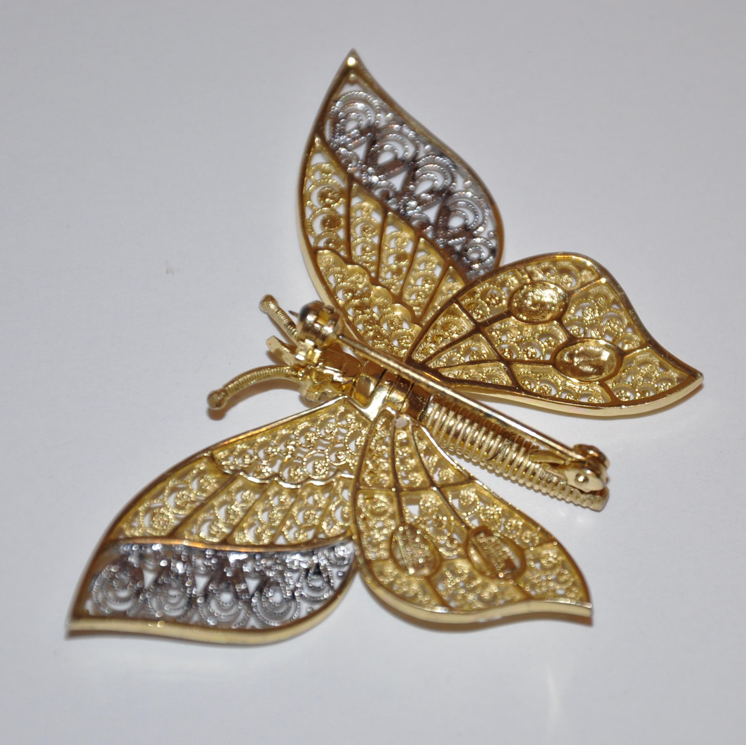 Alice Caviness Sterling Silver with Gold Overlay Moveable Butterfly Wings Brooch In Good Condition For Sale In New York, NY
