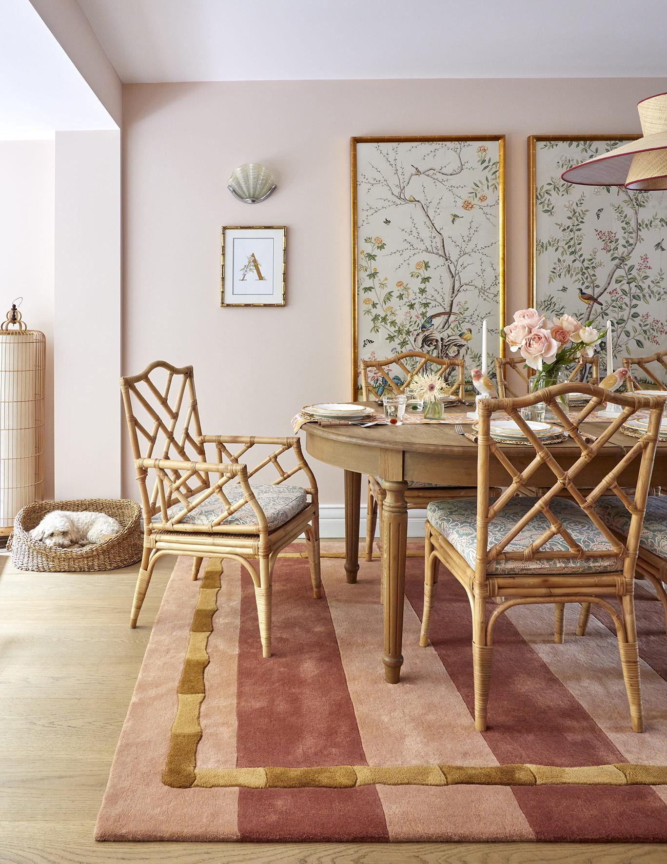 Alice Crawley Bamboo Wool Rug ist Teil der Collaboration Alice Crawley x LAYERED. Die Teppiche bestehen aus 100 % Wolle und haben einen geschnittenen Flor, der für ein scharfes und sauberes Finish sorgt. Die Farben wurden sorgfältig ausgewählt, um