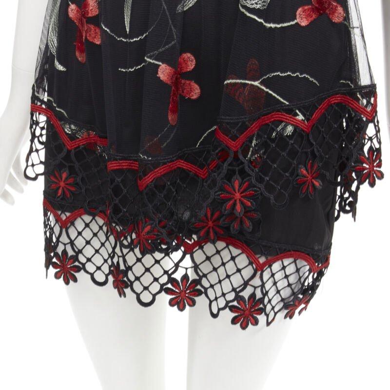 ALICE MCCALL Wish you Were Here black red guipere lace floral tulle dress US2 XS
Reference: AAWC/A00168
Brand: Alice McCall
Model: Wish You Were Here
Color: Black, Red
Pattern: Floral
Closure: Zip
Lining:  Fully Lined
Extra Details: Black sheer