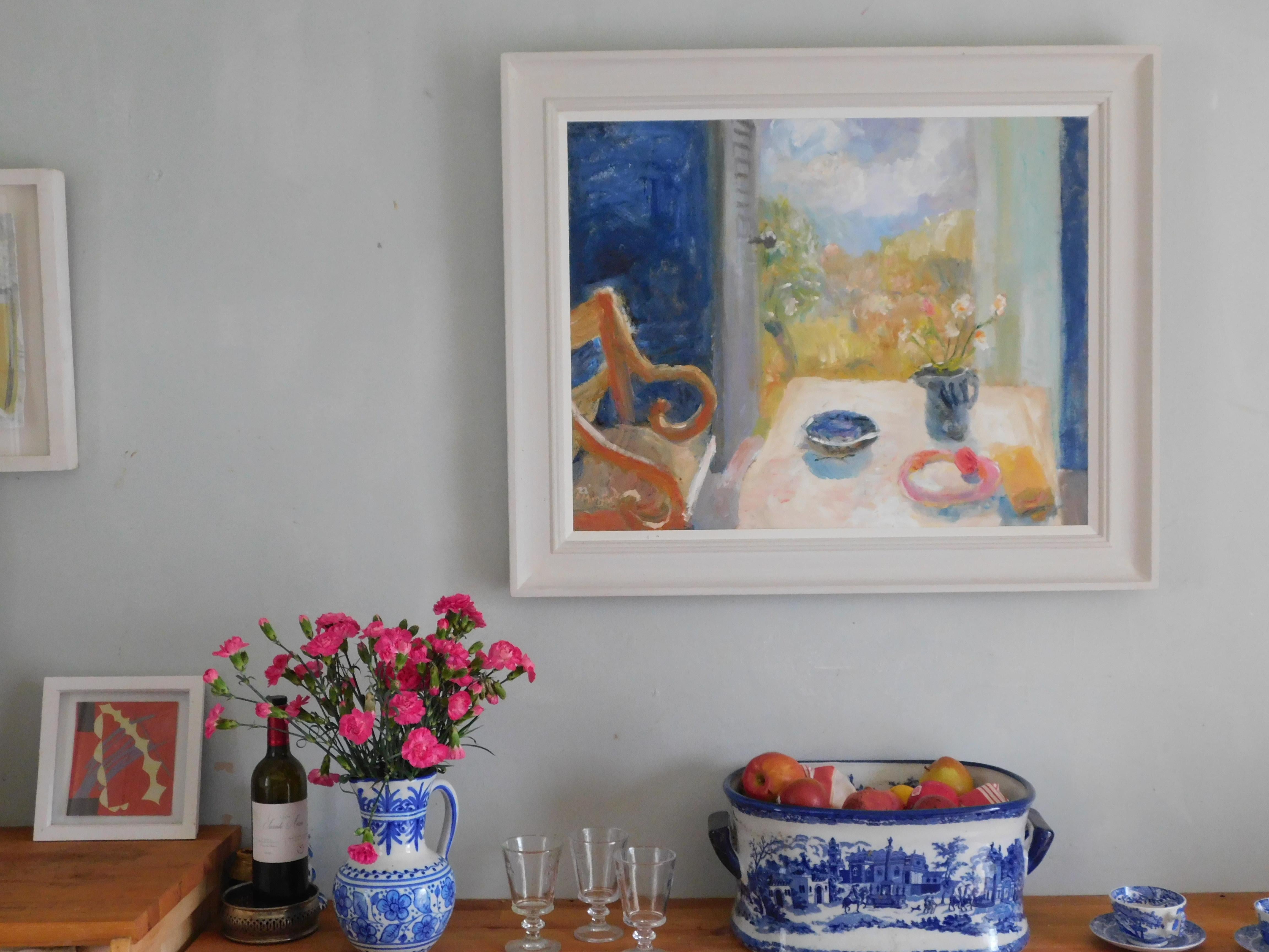 Indigo bis Apricot.  Contemporary Still Life Ölgemälde – Painting von Alice Mumford