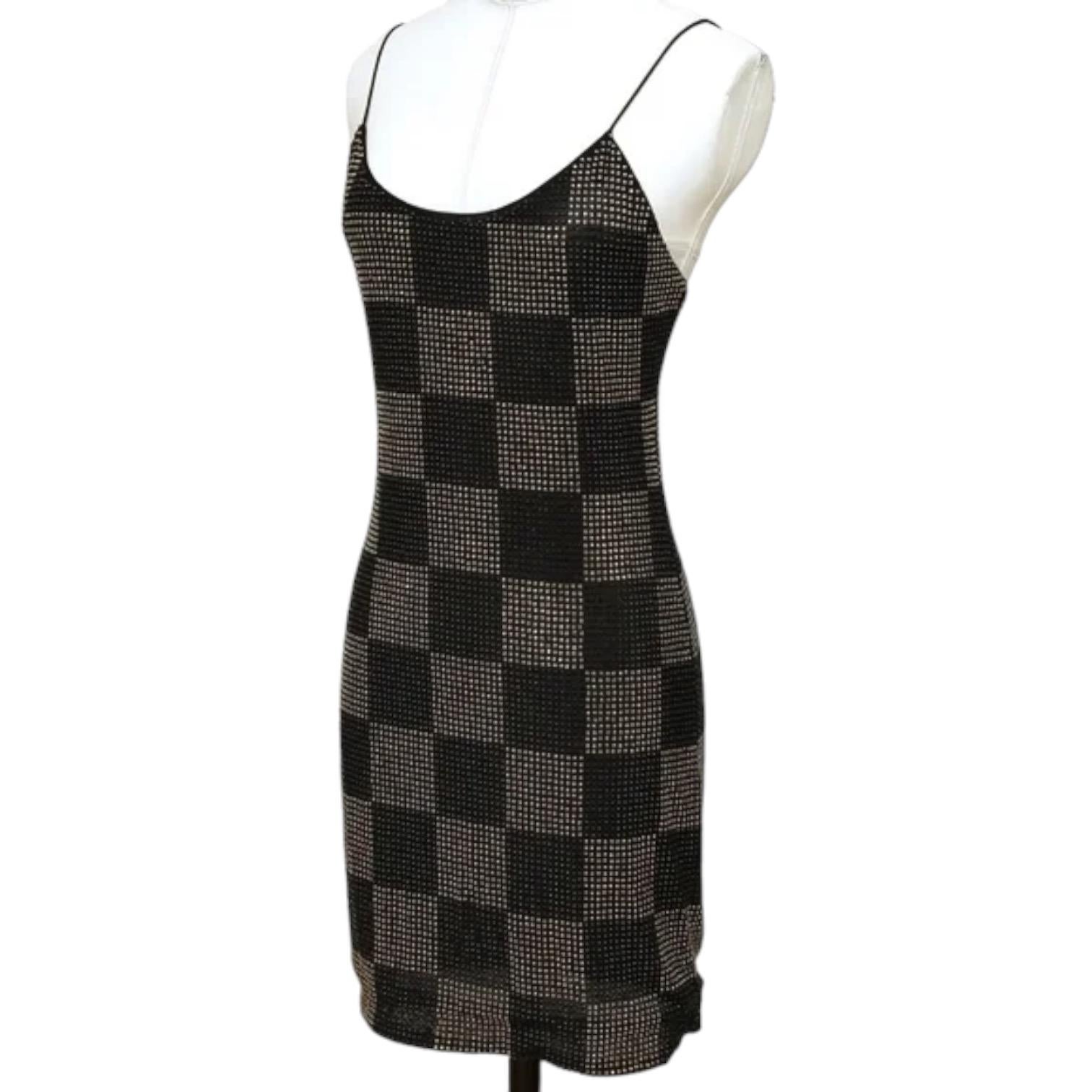 ALICE + OLIVIA Black Mini Dress NELLE Spaghetti Strap Checkerboard Sz 6 $595 In Excellent Condition For Sale In Hollywood, FL