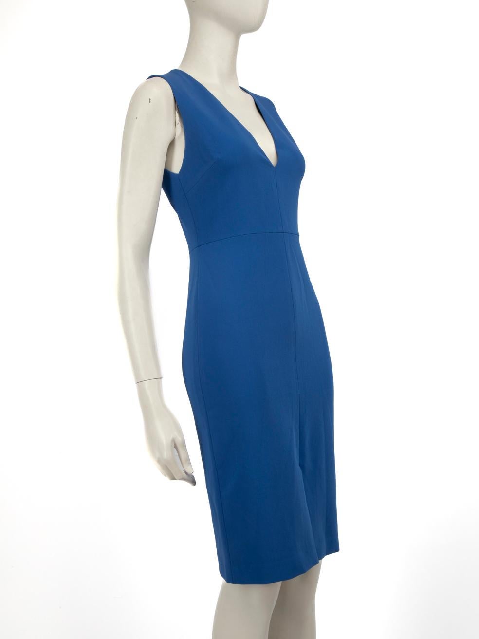 CONDITION is Very good. Minimal wear to dress is evident. Minimal wear to the front right with a small pull to the weave on this used Alice + Olivia designer resale item.
 
 Details
 
 
 Blue
 
 Synthetic
 
 Dress
 
 Knee Length
 
 Sleeveless
 
 V