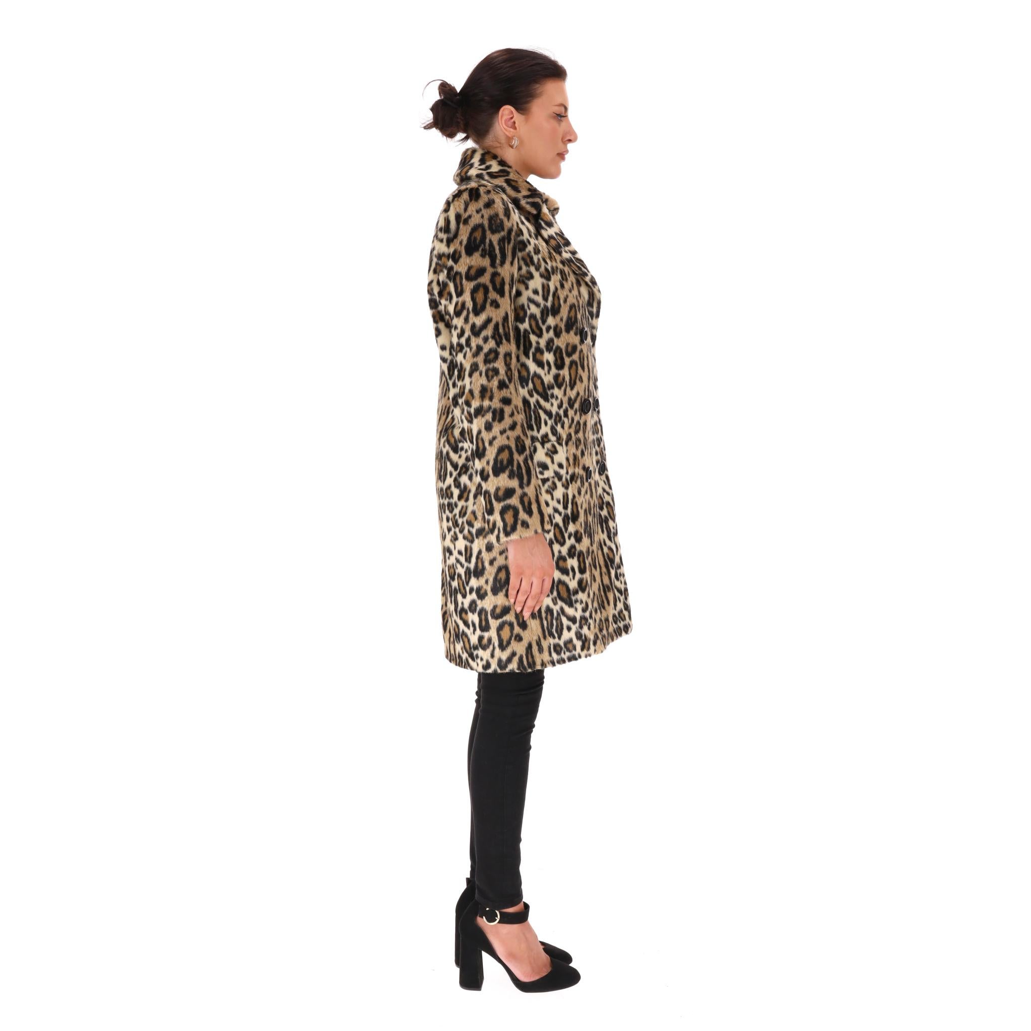 Noir Alice + Olivia - Manteau en fausse fourrure imprimé léopard en vente