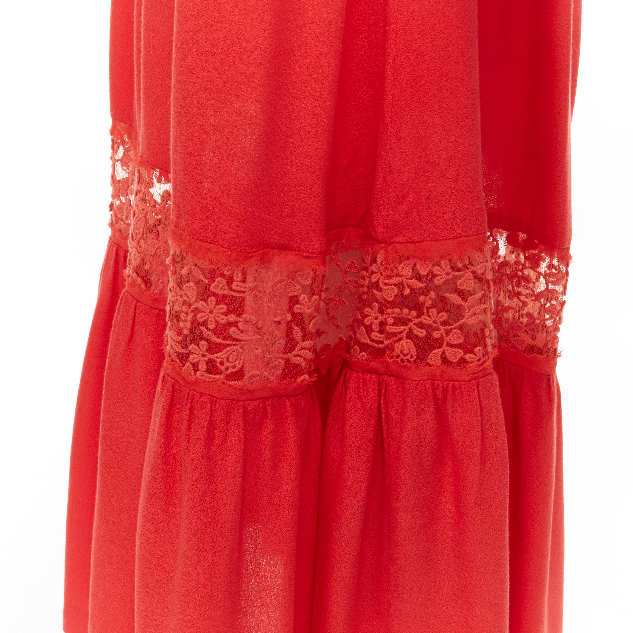 ALICE OLIVIA frayed edge ruffle collar lace trim maxi dress US2 S
Brand: Alice Olivia
Material: Feels like cotton
Color: Red
Pattern: Solid
Closure: Zip
Extra Detail: Elasticated waist band.
Made in: China

CONDITION:
Condition: Excellent, this item