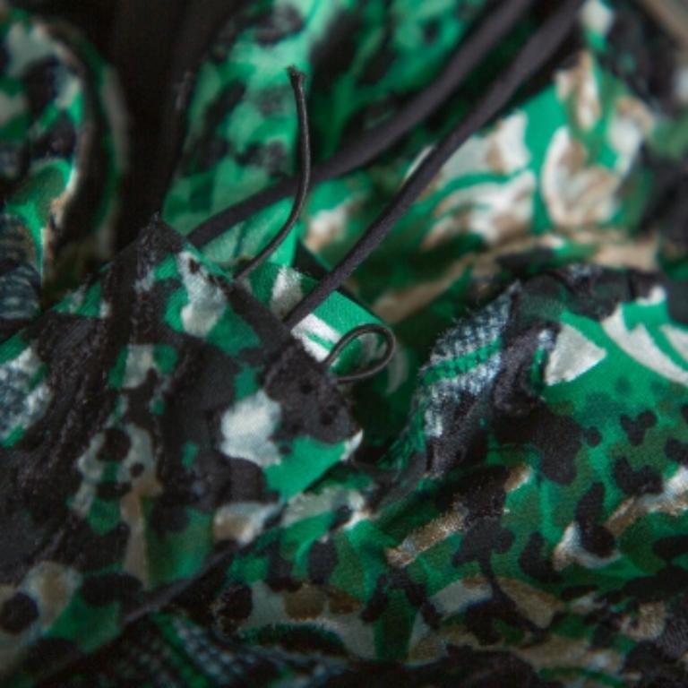 Alice + Olivia Green Animal Printed Devore Faux Wrap Choker Detail Top L For Sale 3