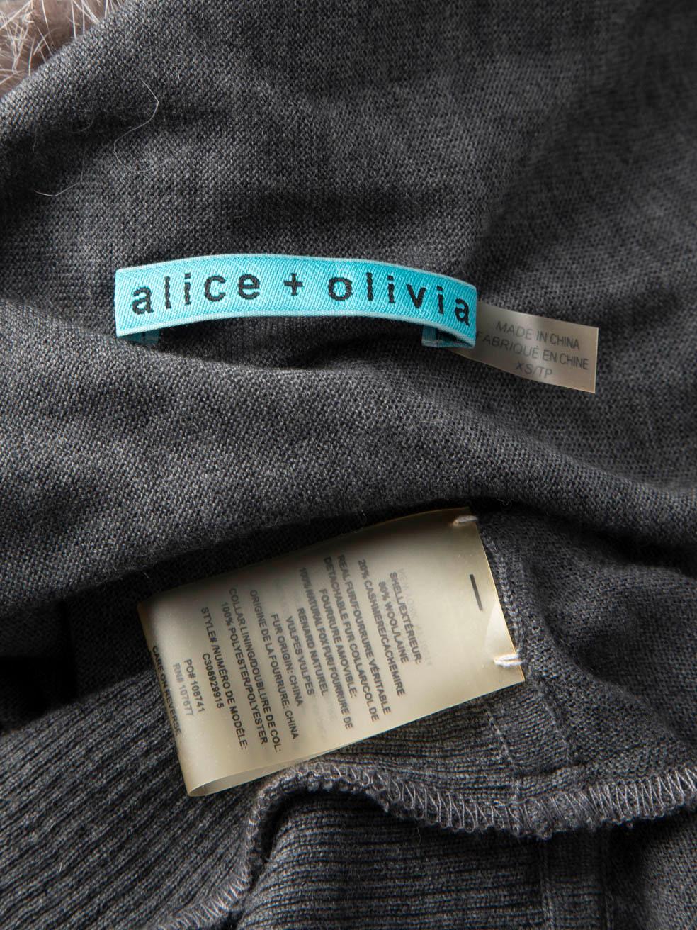 Alice + Olivia Cardigan gris en laine avec col en fourrure de renard, taille XS Pour femmes en vente