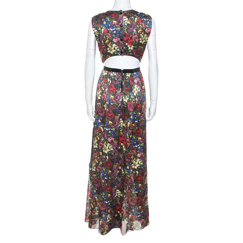 This gorgeous maxi dress from the house of Alice + Olivia has been designed to deliver effortless style and glamour. It is crafted from luxurious silk and features a lovely multicoloured floral print throughout. This sleeveless dress comes with