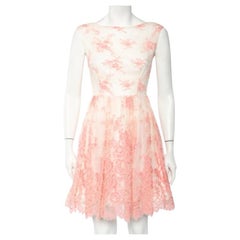 Alice + Olivia Mini vestido sin mangas de encaje floral blanco roto y rosa S
