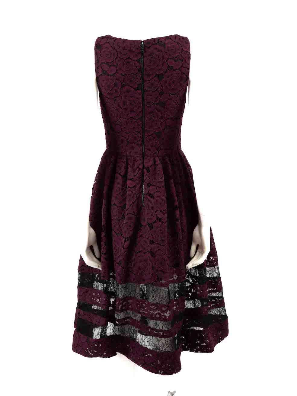 Alice + Olivia Purple Floral Lace Midi Dress Size M In Good Condition For Sale In London, GB