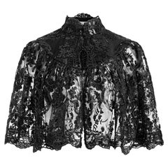 Alice + Olivia Sequin
Bead Embellished Lace Capelet Alice + Olivia Sequin
Bead Embellished Lace Capelet