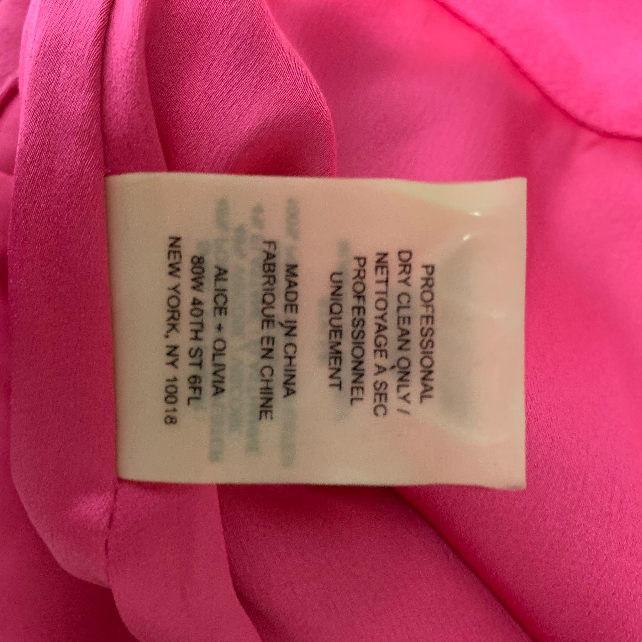 ALICE + OLIVIA Size 6 Pink Polyester Blend Solid Shift Skirt For Sale 1