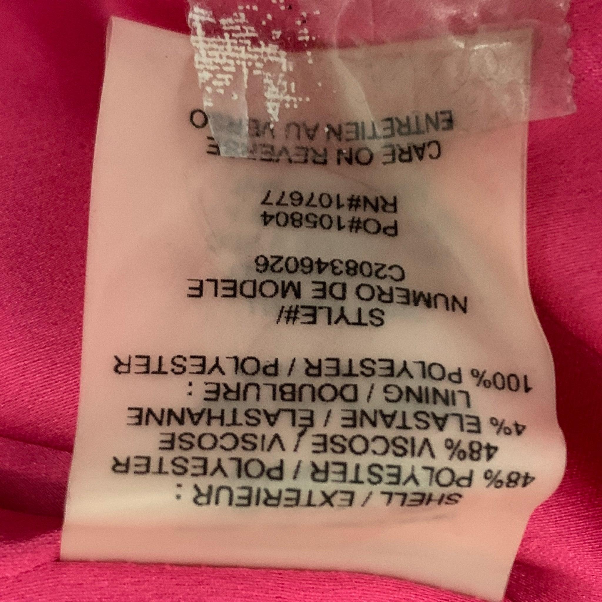 ALICE + OLIVIA Taille 8 - Jupe droite rose en polyester massif Excellent état - En vente à San Francisco, CA