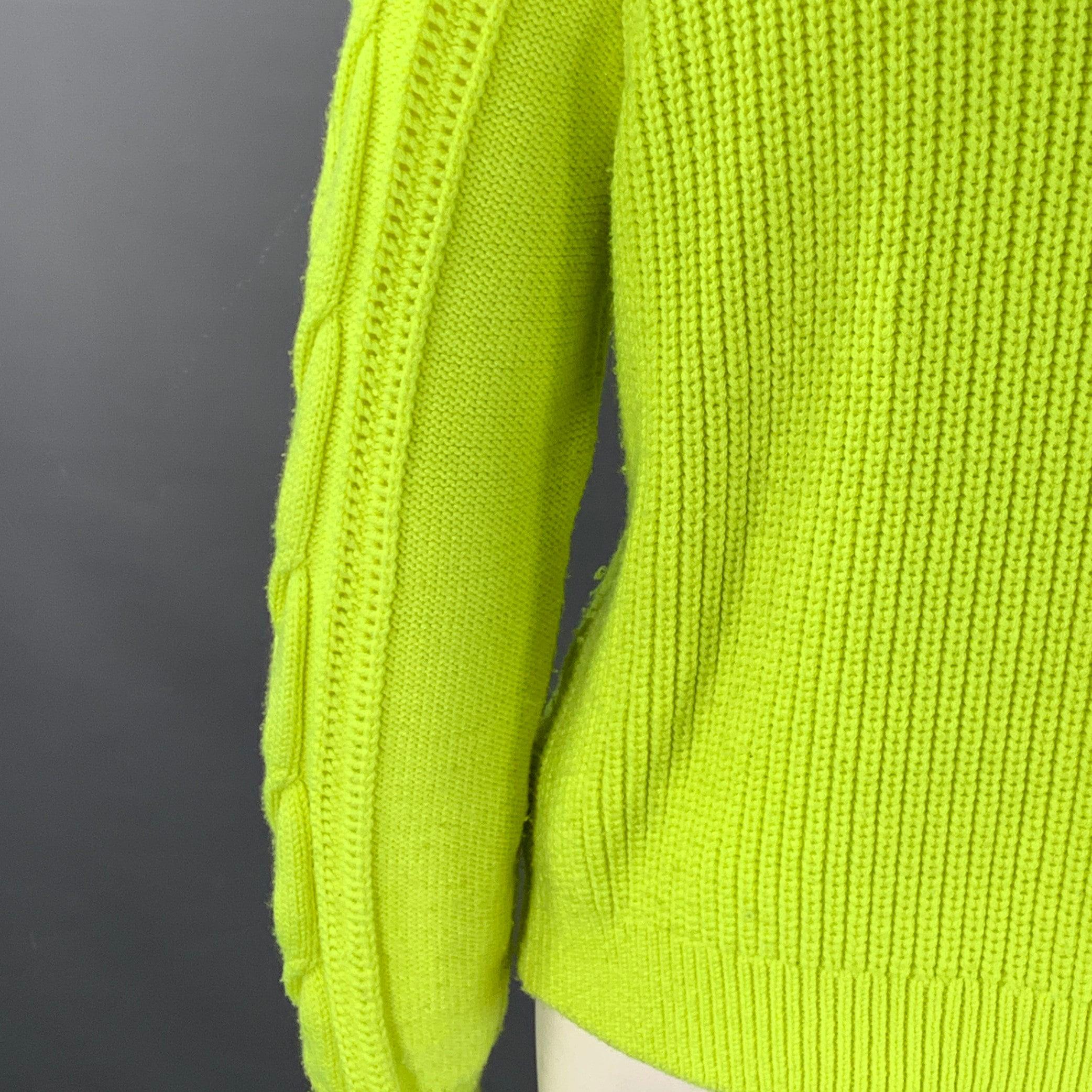 ALICE + OLIVIA Taglia L Maglione a collo alto in misto lana giallo neon e maglia a cavo In condizioni buone in vendita a San Francisco, CA