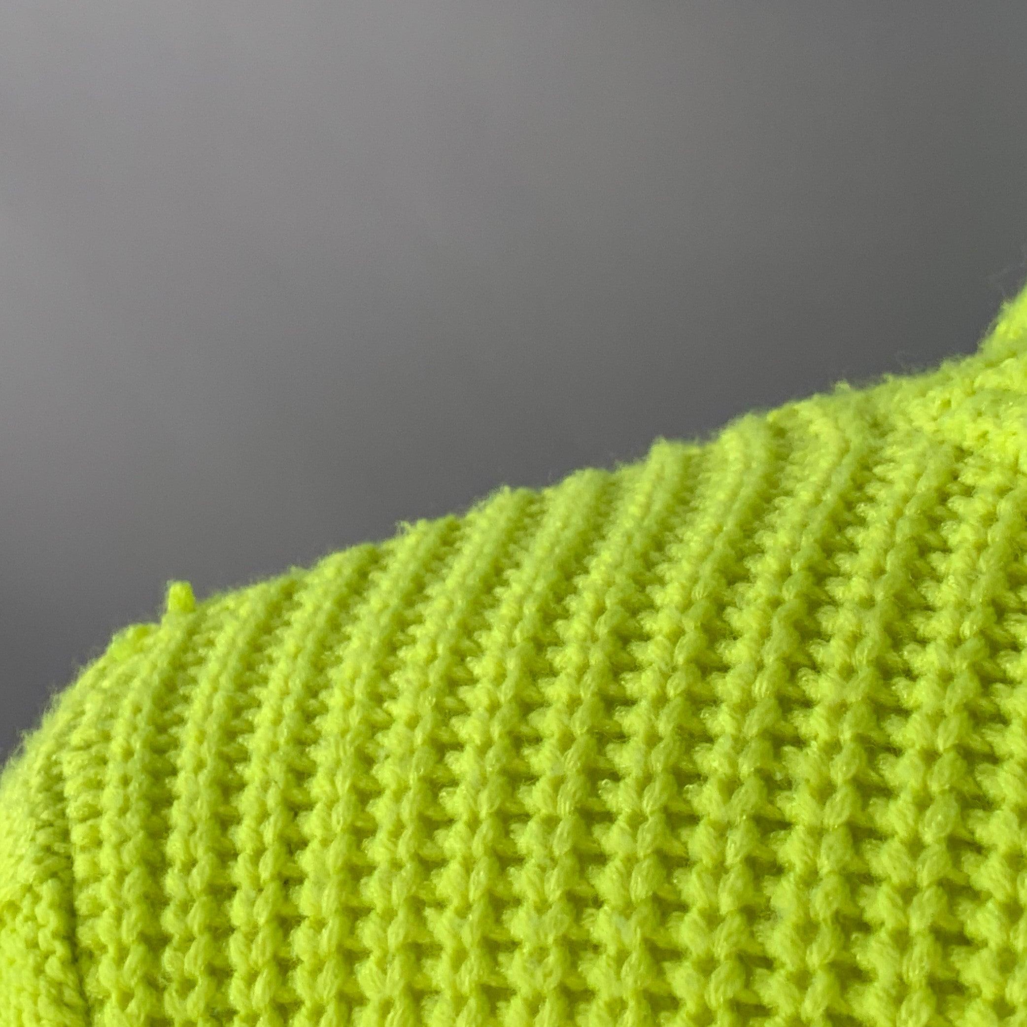 ALICE + OLIVIA Taglia L Maglione a collo alto in misto lana giallo neon e maglia a cavo in vendita 1