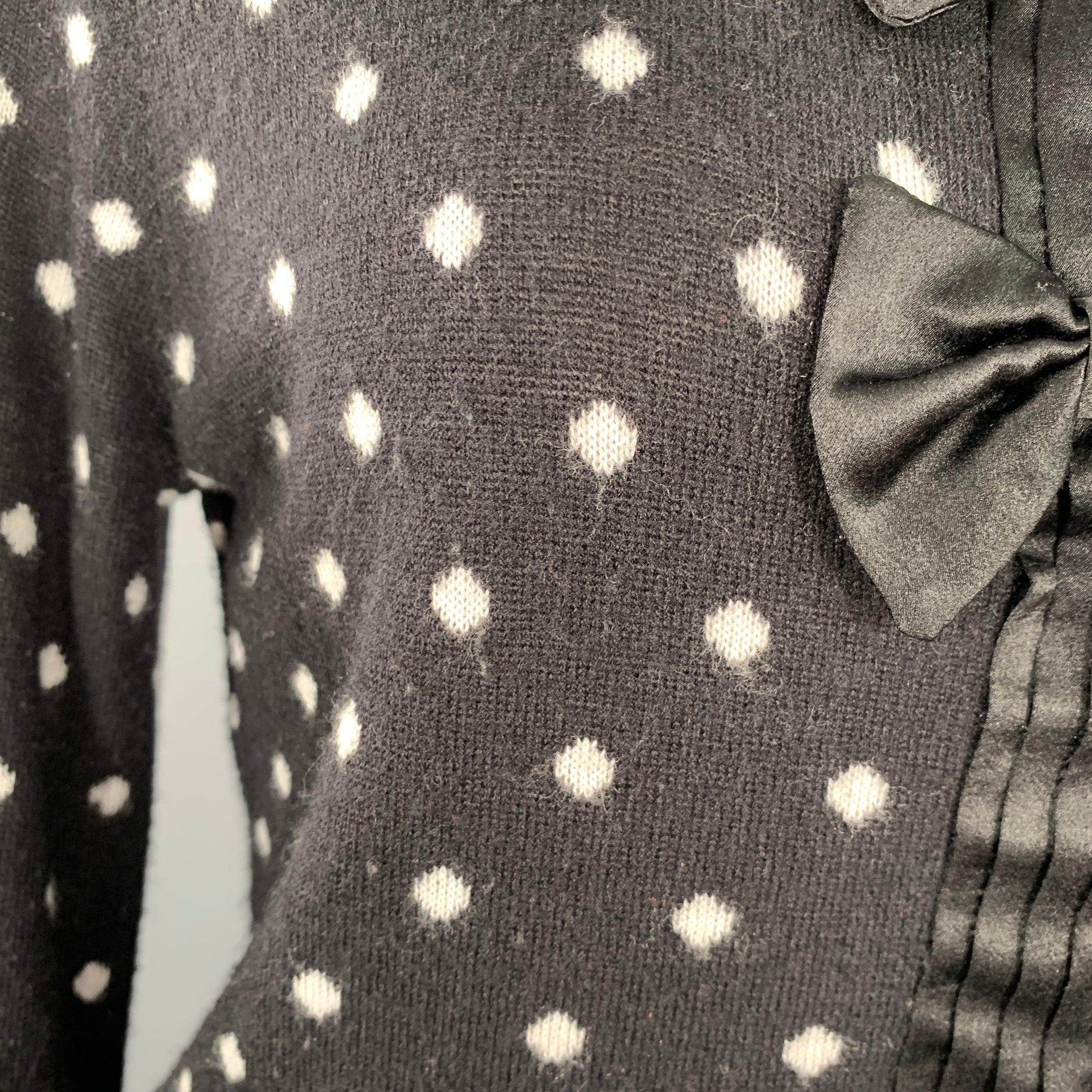 ALICE + OLIVIA Size M Black White Rayon Blend Polka Dot Bow Cardigan For Sale 2