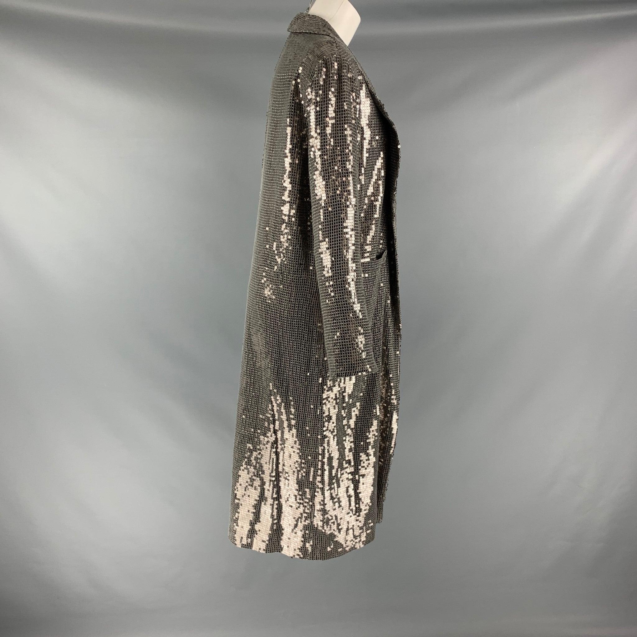ALICE + OLIVIA Size S Silver Viscose Sequined Open Front Coat In Excellent Condition For Sale In San Francisco, CA