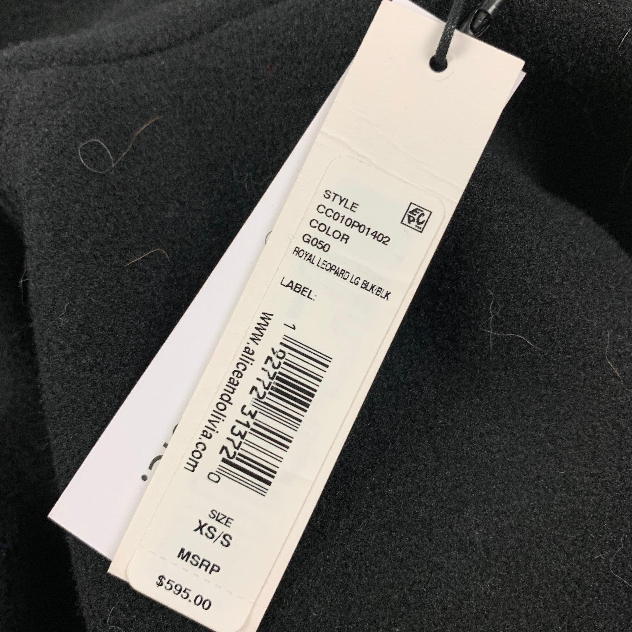 ALICE + OLIVIA Size XS/S Black White Animal Print Polyester Reversible Coat For Sale 2