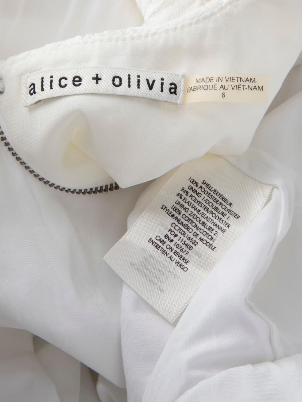 Alice + Olivia White Floral Lace Skater Dress Size M For Sale 2