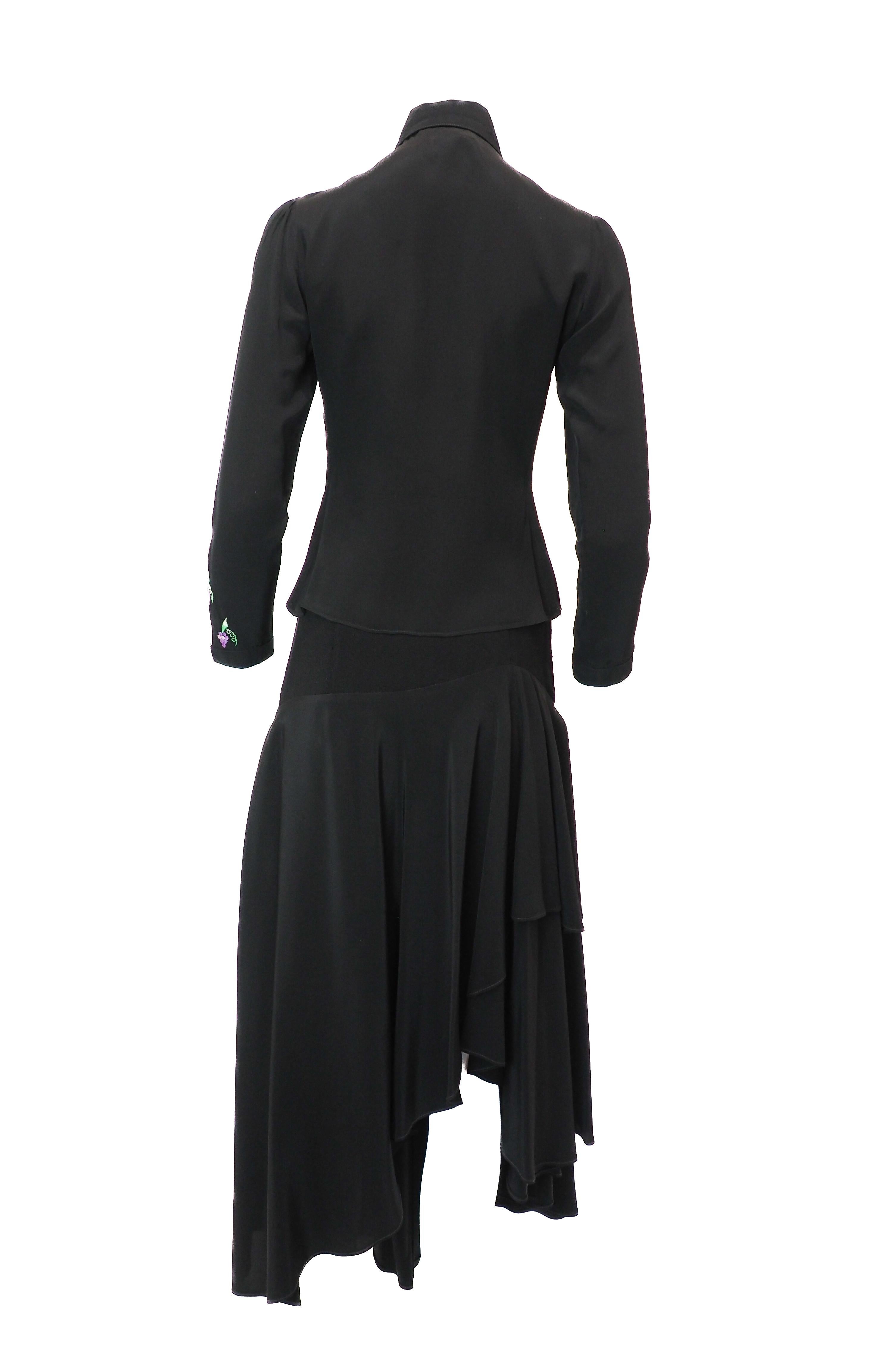 Alice Pollock Quorom 1970, set di gonne ricamate in seta nera con uva e vite in vendita 6