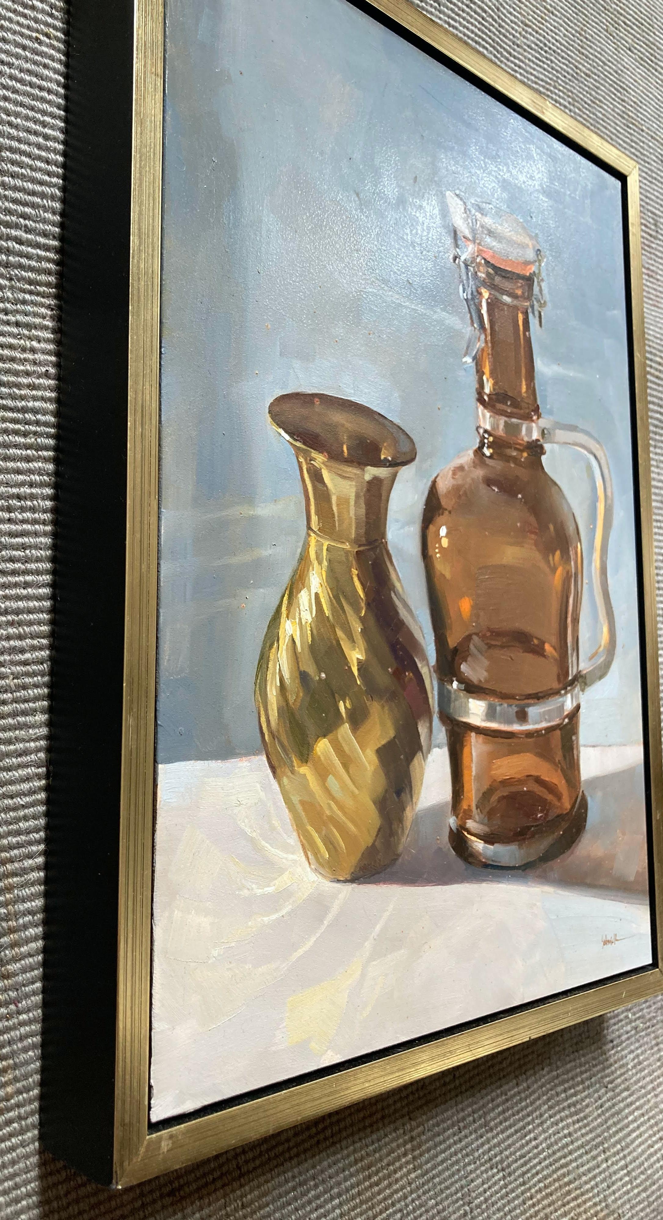 Stillleben mit Glasflaschen (Modern Fotorealistisches Stillleben Ölgemälde) im Angebot 1