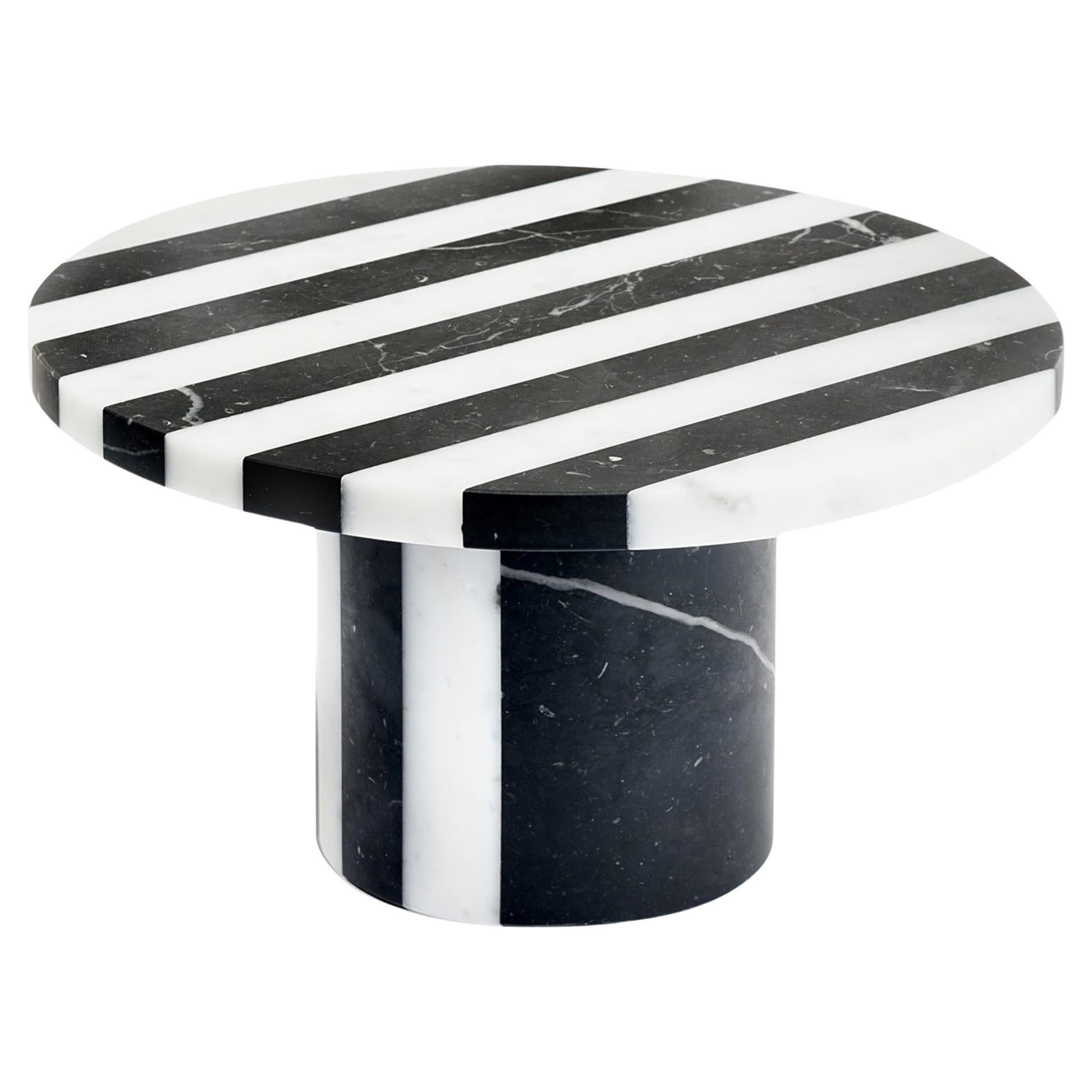 Kleiner Alice Cake Stand von Bethan Gray