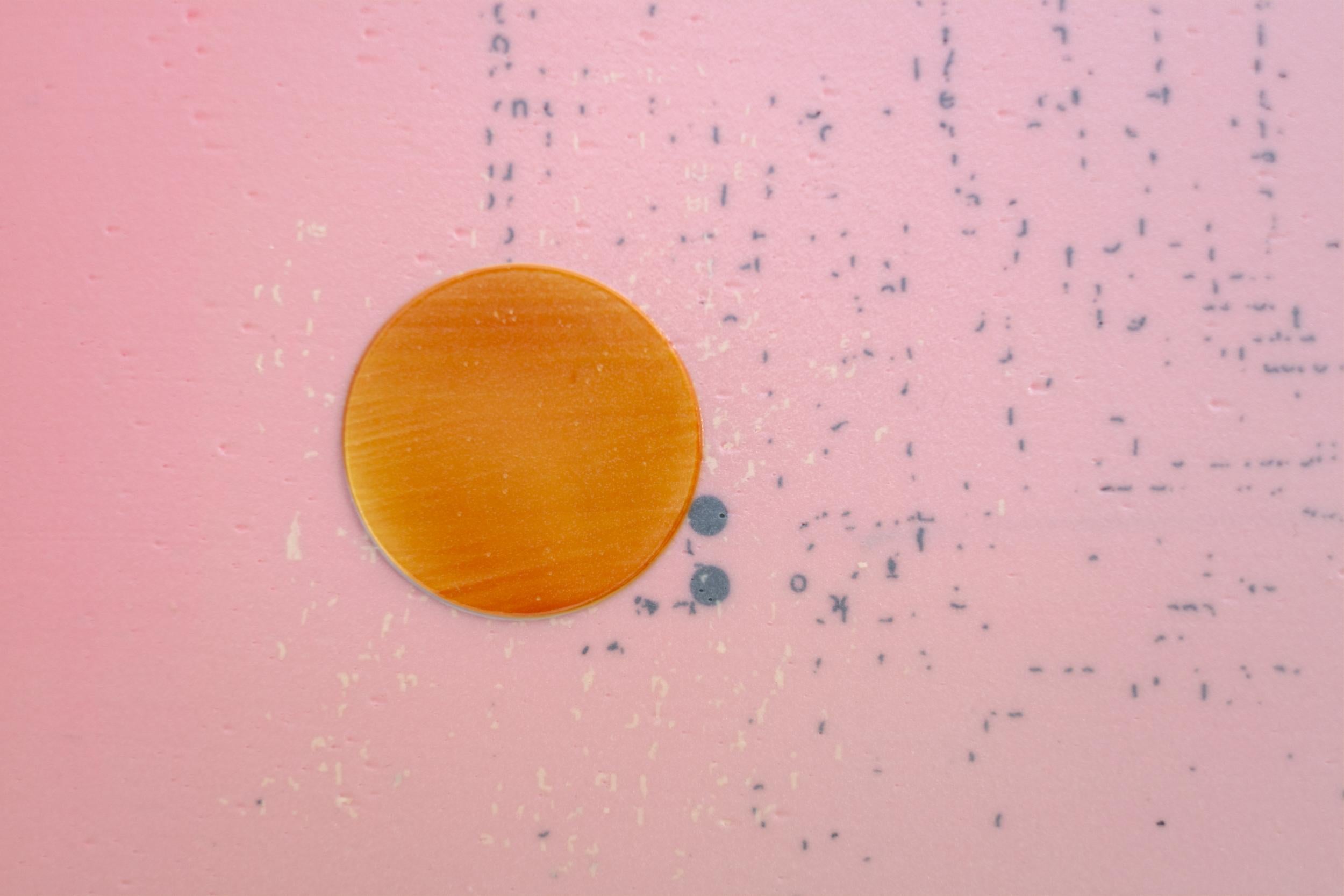 Central Sun - modern, zeitgenössisch, abstrakt, Acryl auf Leinwand im Angebot 7