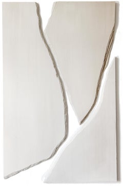 ABSTRACT Opera d'arte in legno bianco e grigio della spagnola Alicia Gimeno 2024