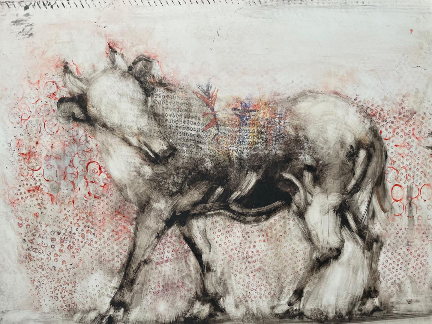 Figurative Painting Alicia Rothman - Turning Bull, peinture à l'huile sur panneau de taureau, tons terreux neutres et rouges
