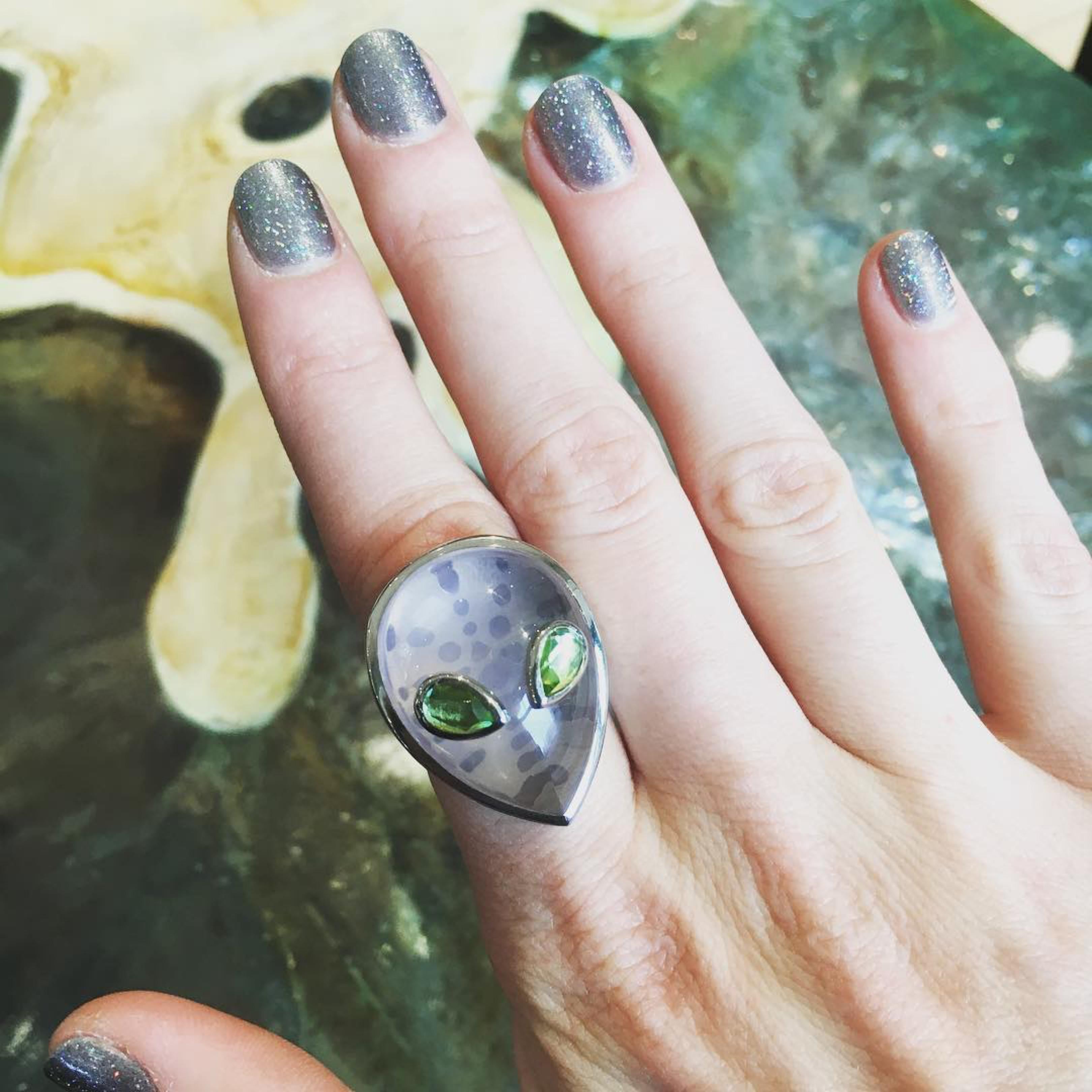 Contemporary Alien Ring, 18 Karat White Gold Rose Quartz and Peridot, Limited Edition For Sale