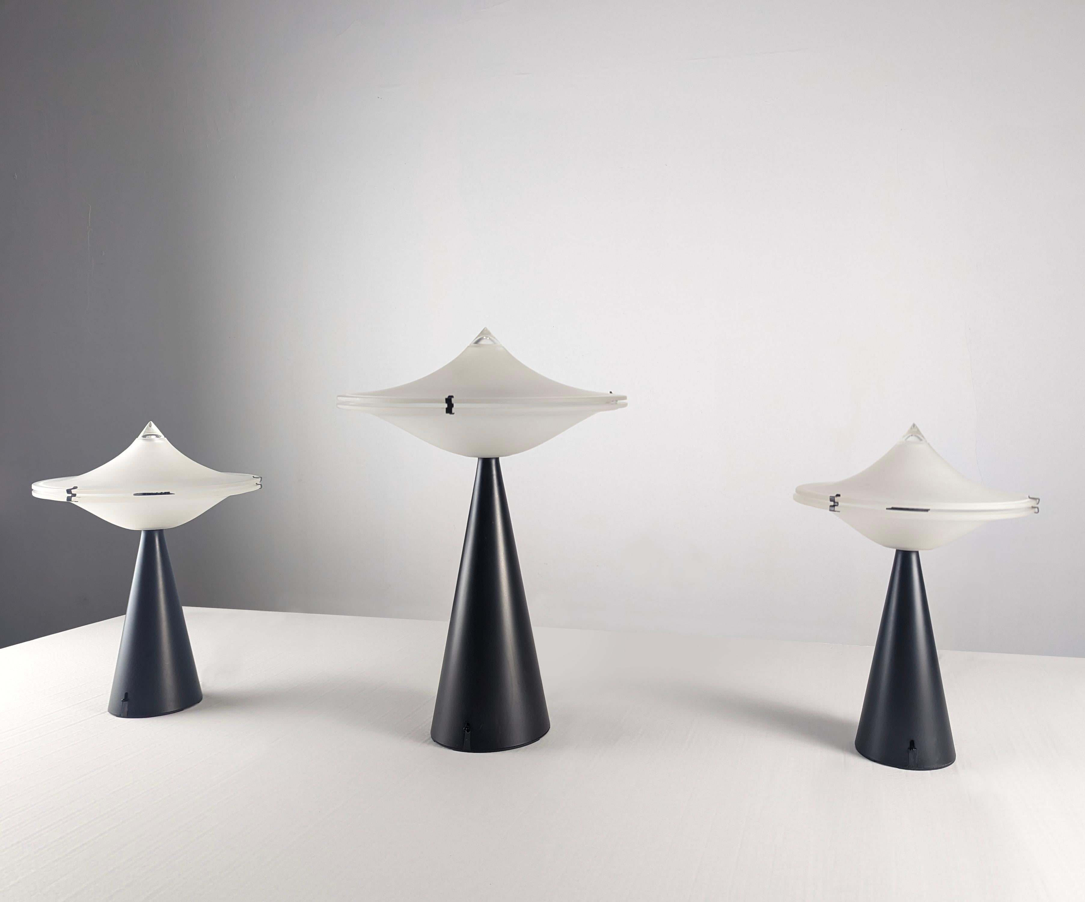 Alien Table lamp by Cesaro L. for Tre Ci/Luce, Italy 1970s Set of 3 For Sale 4