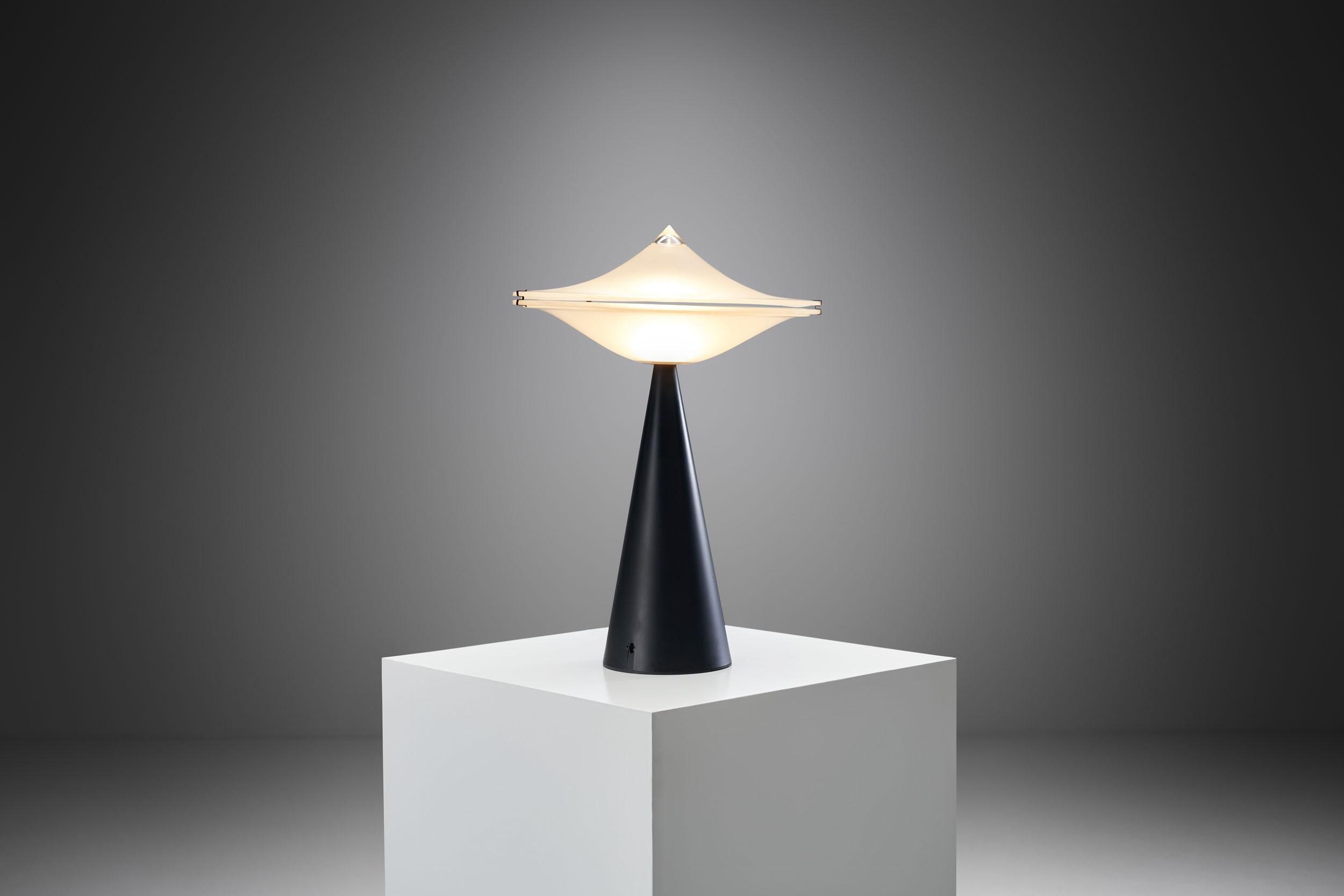 Modern “Alien” Table Lamp by Luciano Cesaro for Tre Ci Luce, Italy 1970s