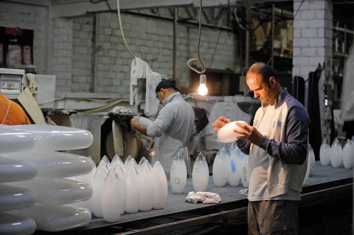Contemporary Vistosi Aliki Blown Glass Ovoid Pendant in White For Sale