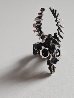 Alina Alamorean Bison Sculpted Contemporary Statement Ring Black Silver