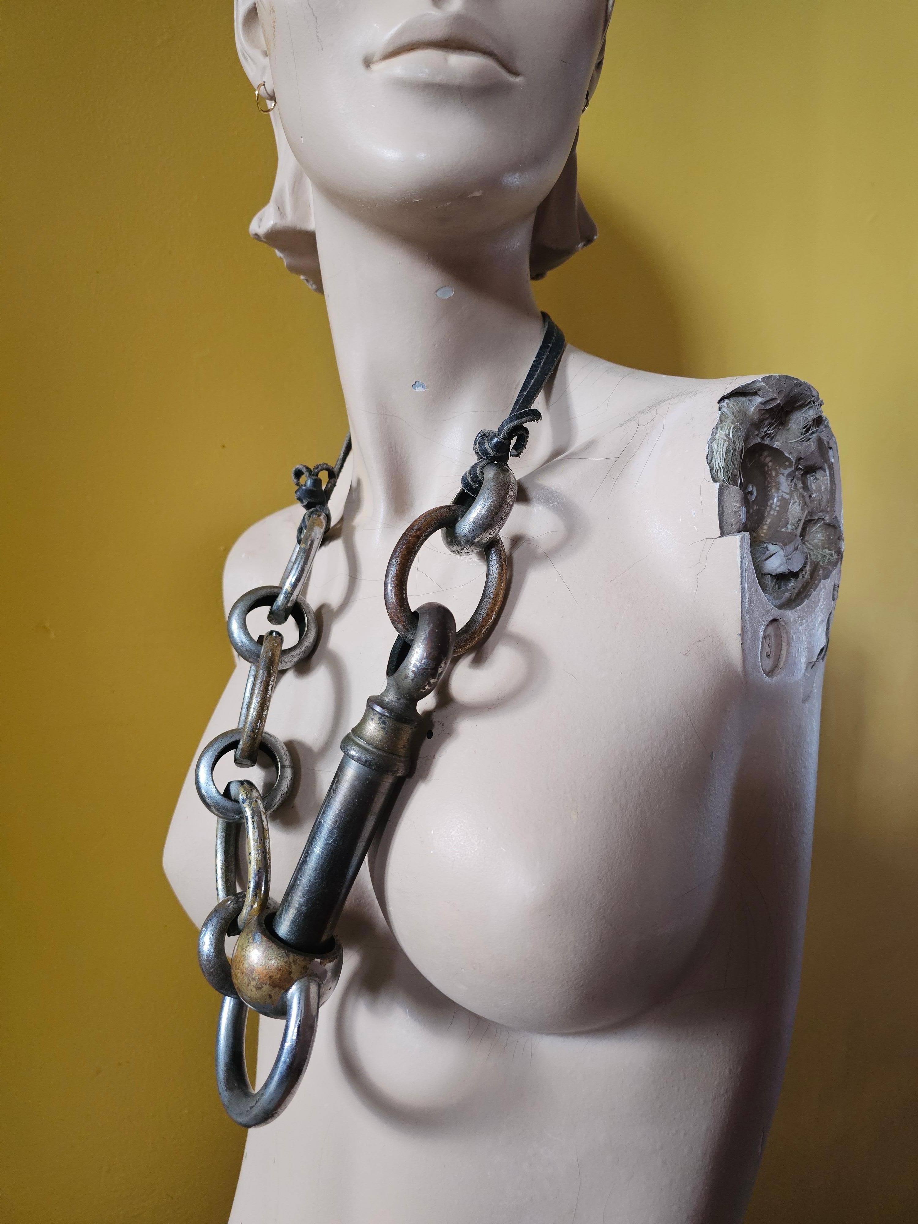 Collana Alina Alamorean Horse Bit Argento Nero in vendita 4