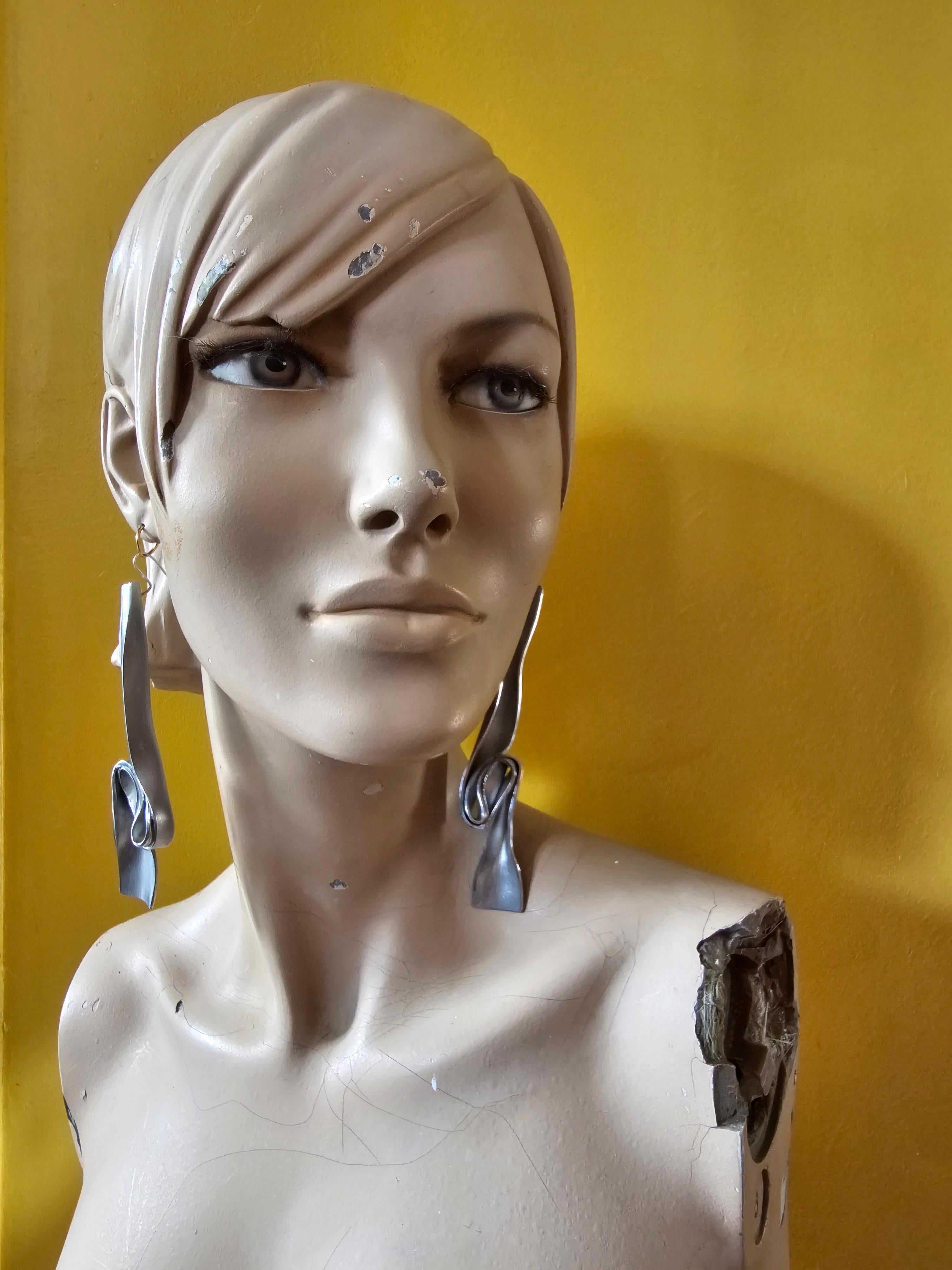 Alina Alamorean Long Comma Sculptural Contemporary Statement Earrings Aluminium For Sale 3