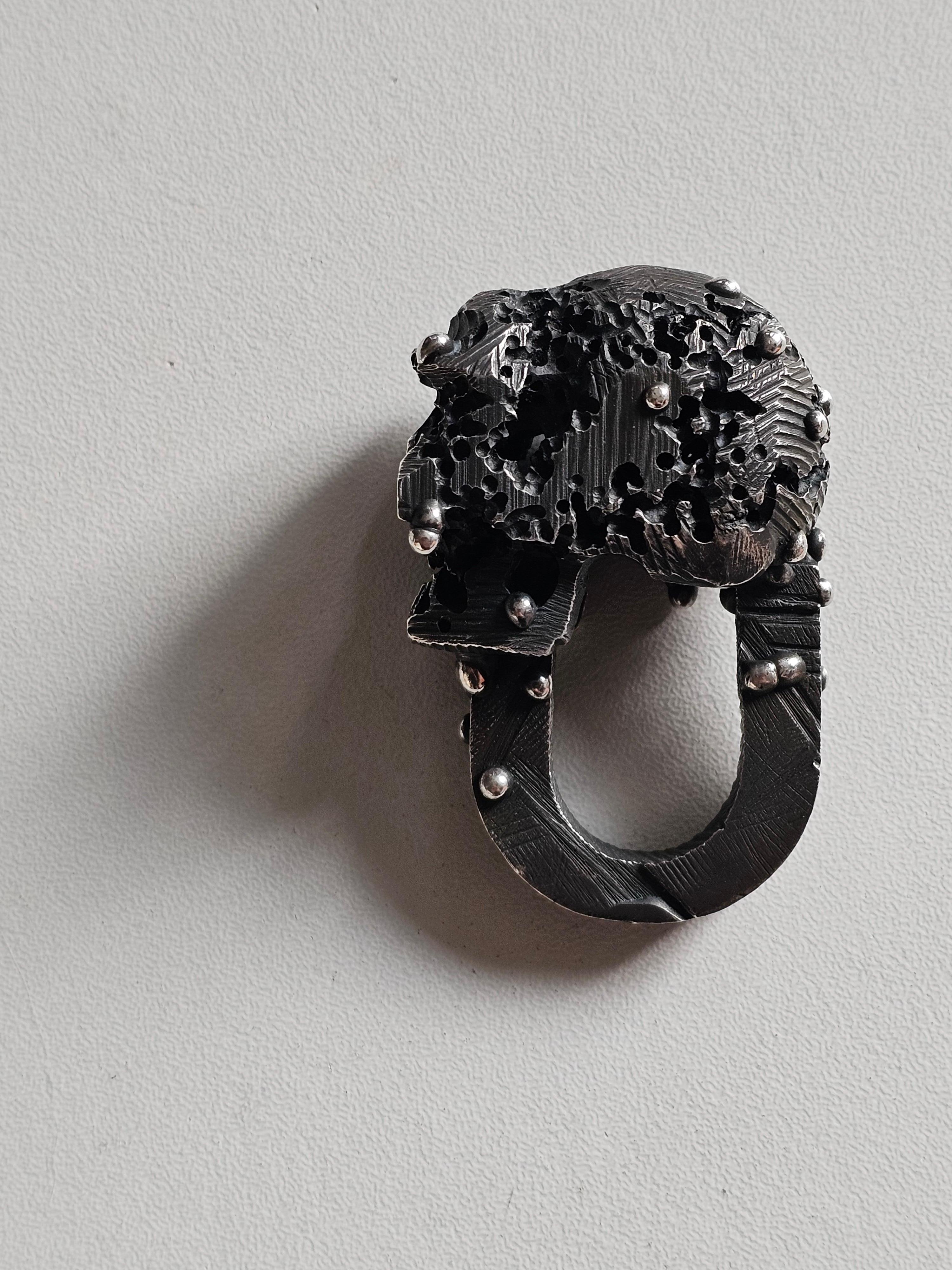 Alina Alamorean Skull Sculpted Contemporary Statement Ring Black Silver For Sale 4