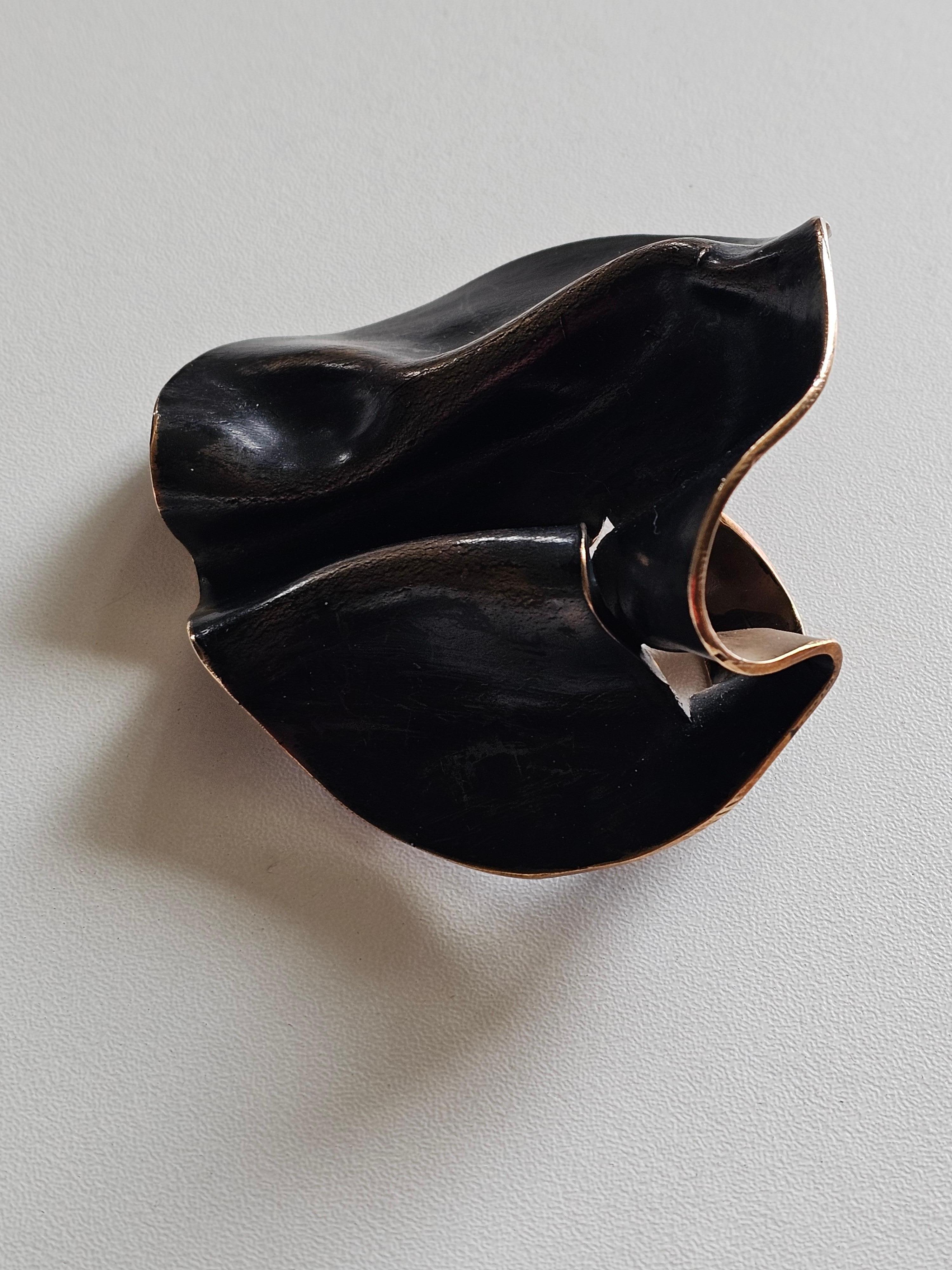 Alina Alamorean Veins of Love Sculptural Contemporary Ring Black Bronze For Sale 1