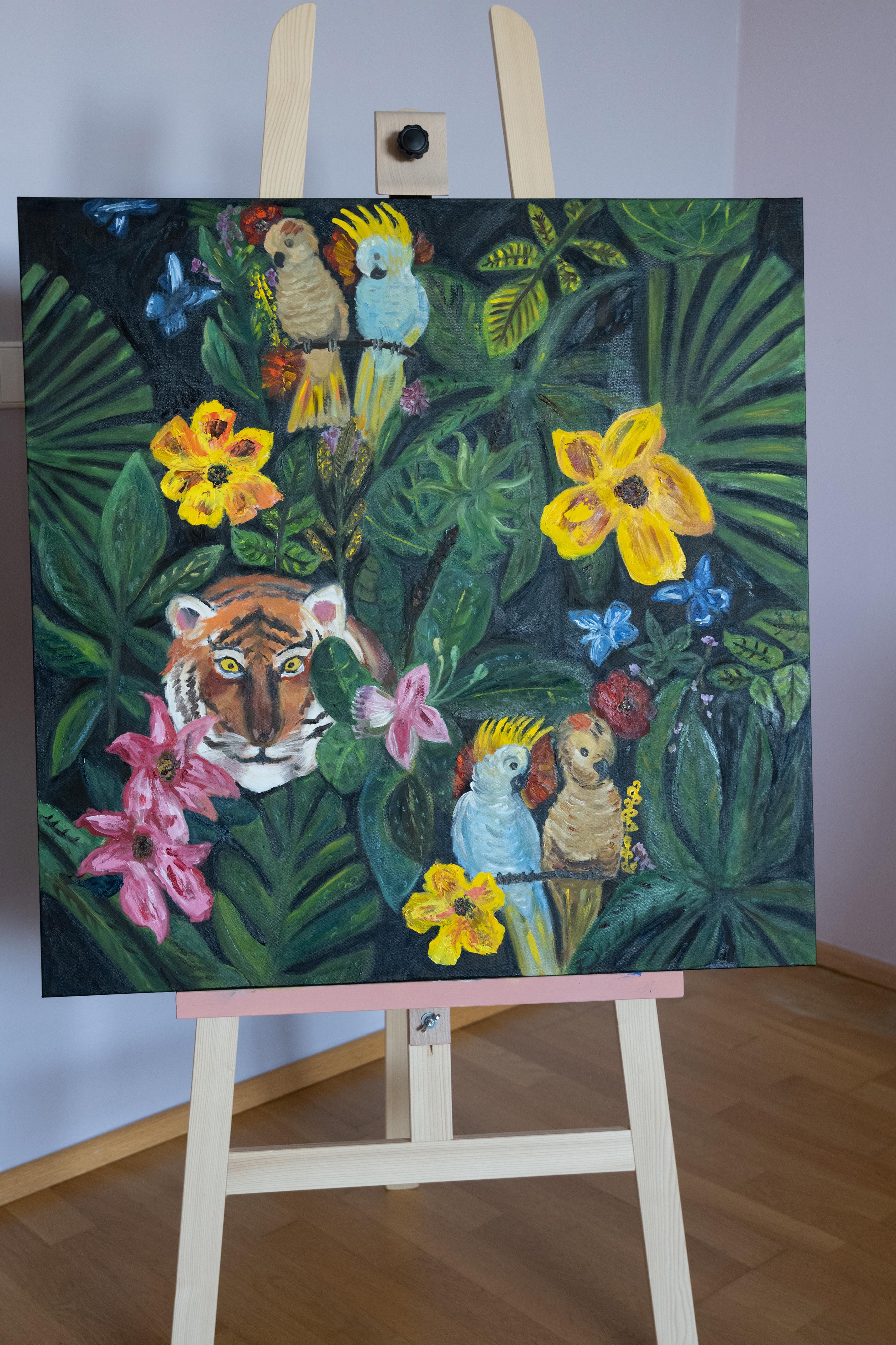 Dieses Ölgemälde zeigt eine fantastische Dschungelszene voller Leben, inspiriert von den pulsierenden Regenwäldern Panamas. In dieser üppigen Landschaft erwachen liebenswerte Bewohner wie Tiger, Papageien und leuchtend rosa und gelbe Blumen auf der