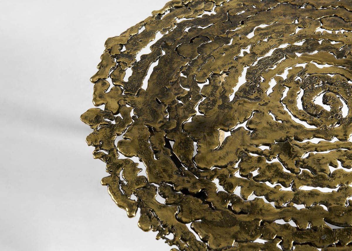 Libanais Aline Hazarian, Nané Medium, table basse circulaire, bronze, Liban, 2021 en vente
