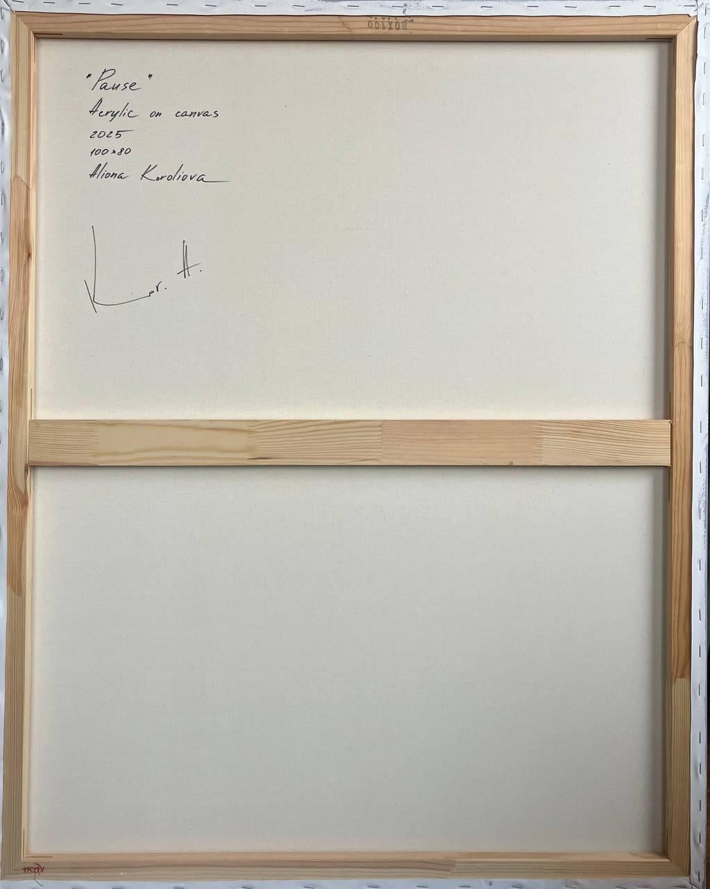 In diesem Werk nimmt das Schweigen Form an.
Die Pause ist ein Moment zwischen Bewegung und Stille, wenn der Raum still wird und von selbst zu schwingen beginnt.
Sanfte Töne und präzise Linien vermitteln ein Gefühl von Atem, innerem Gleichgewicht und