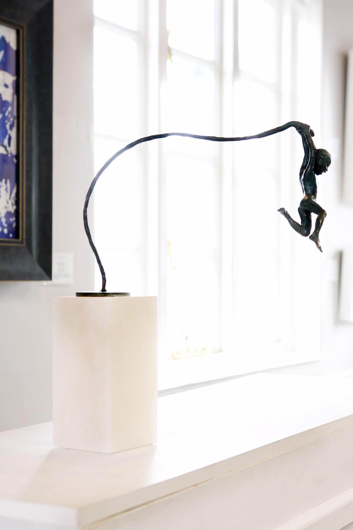 Alison Bell Figurative Sculpture – Marauder BY ALISON BELL, Bronzeskulpturen, figurative Kunst, Premium-Kunst