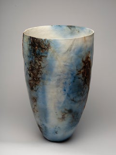 "Laguna Azul", escultura de cerámica, jarrón de porcelana, saggar, azul, cobre, oro