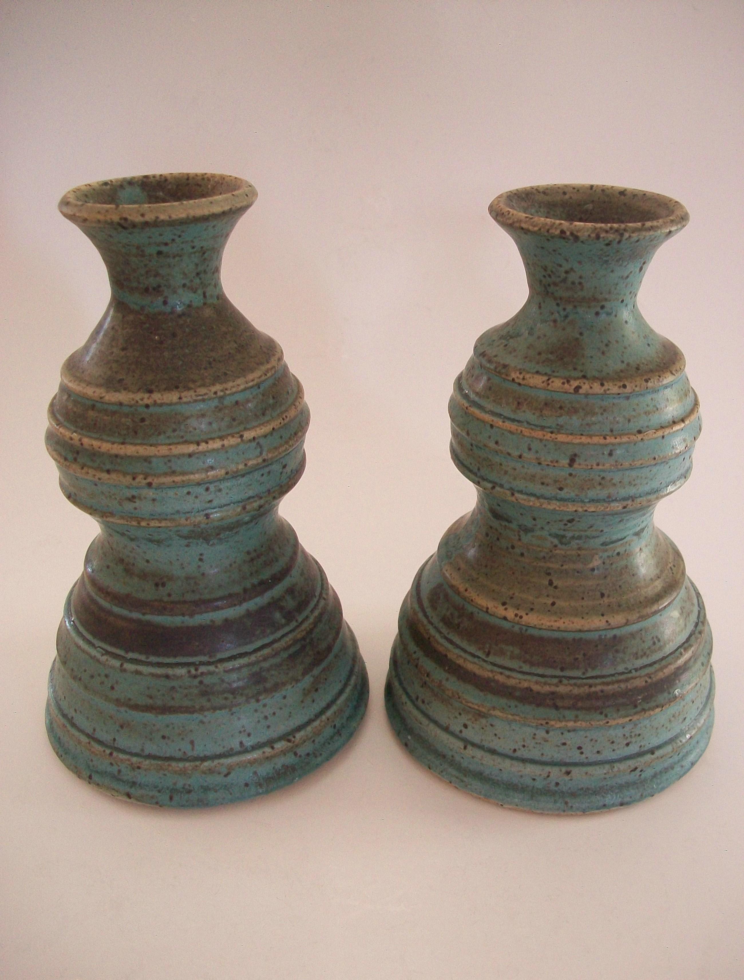 Ceramic ALISON FENIAK - Mid Century Studio Pottery Candle Holders - Canada - Circa 1956 For Sale