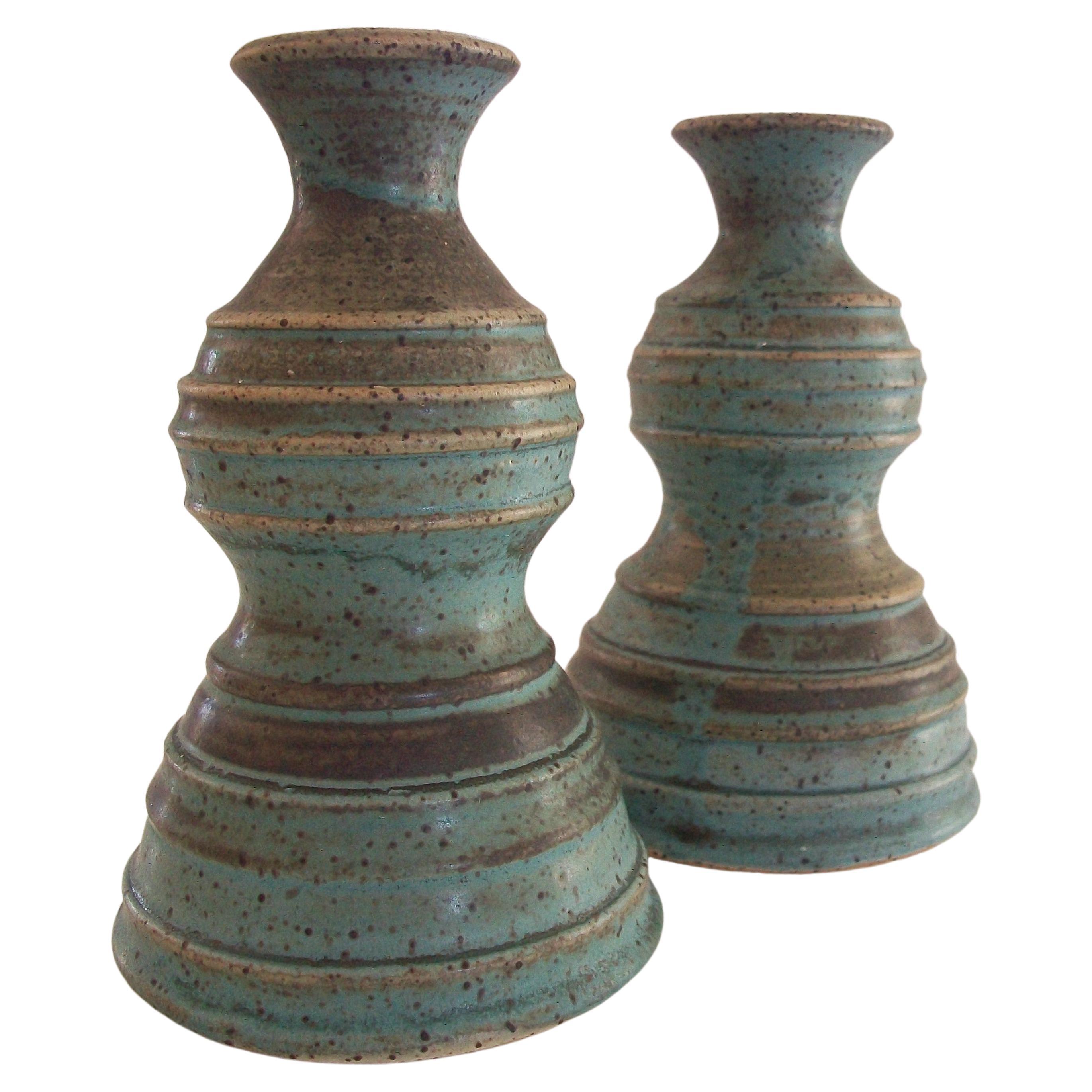 ALISON FENIAK - Mid Century Studio Pottery Candle Holders - Canada - Circa 1956 For Sale